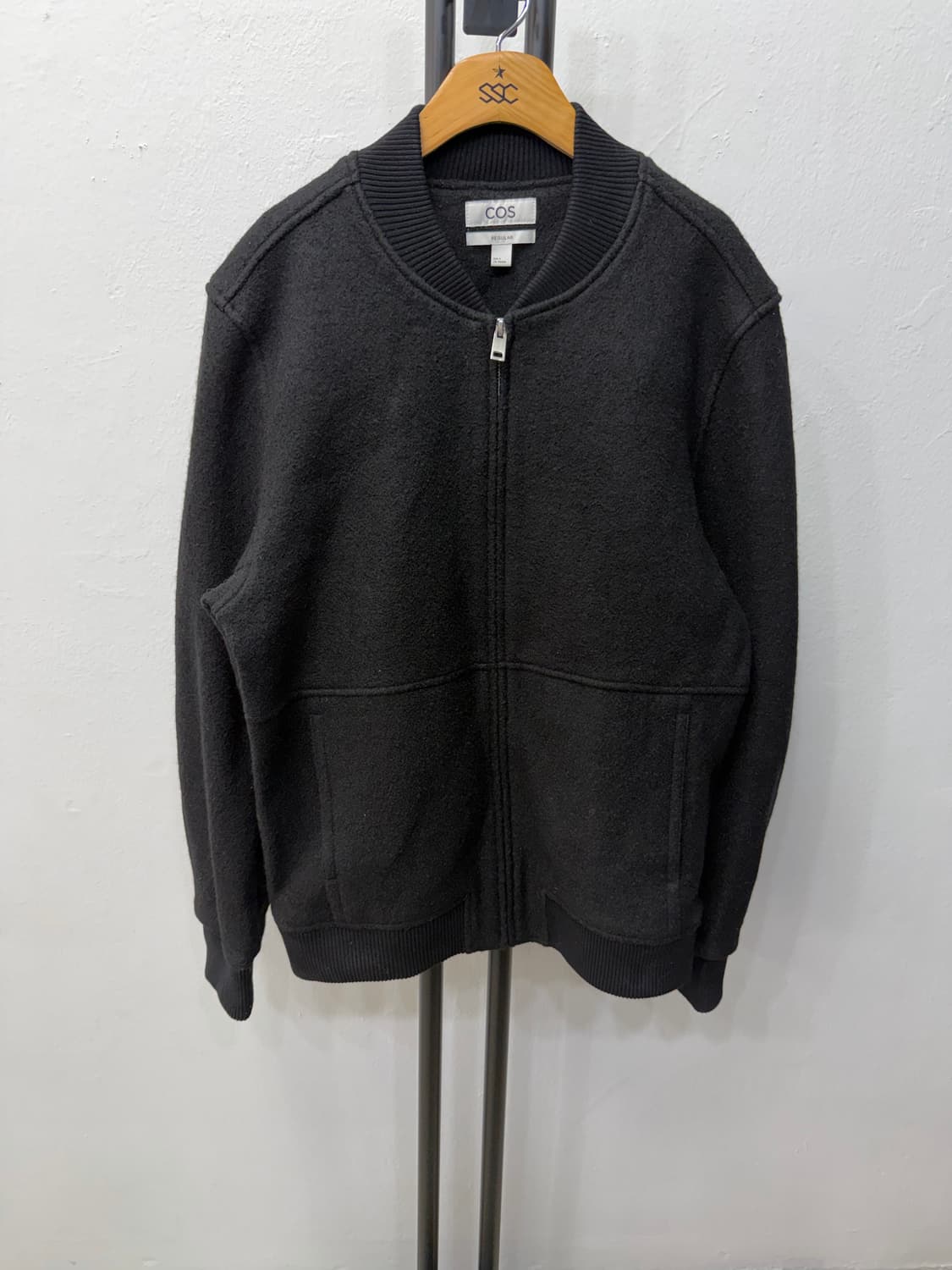 정품) COS 코스 남성 레귤러핏 집업 자켓 S 상품이미지1