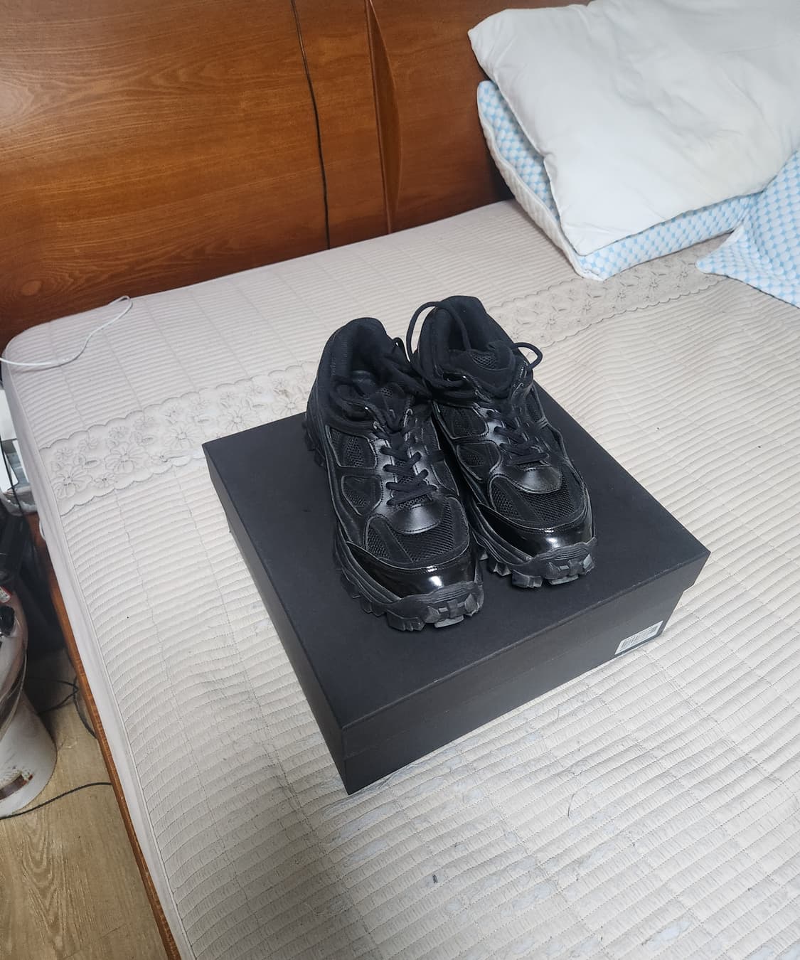 준지 스니커즈 블랙 270 상품이미지1