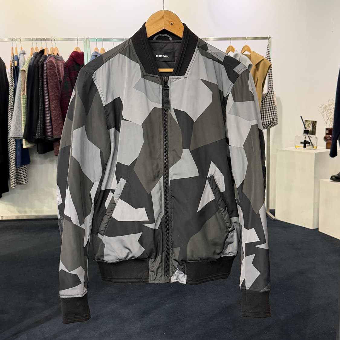 [M] 디젤 그레이 카모 블루종 점퍼 상품이미지1