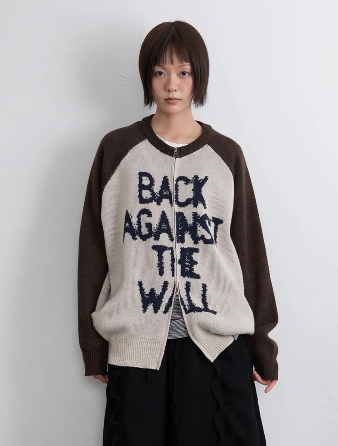 이스트쿤스트 집업 니트 상품이미지1