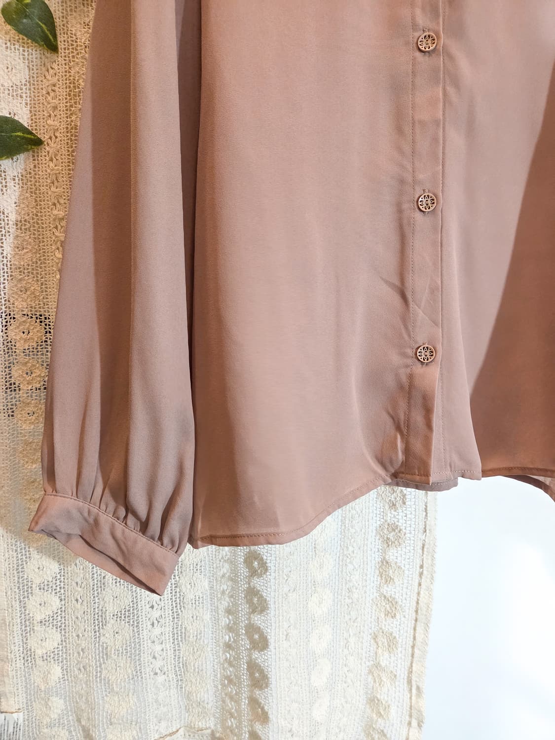 꽃자수 카라 블라우스 상품이미지3