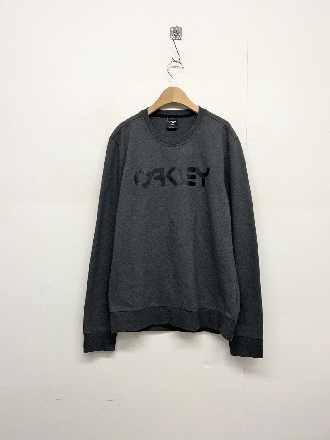 오클리 그레이 스웻셔츠 맨투맨 상품이미지1