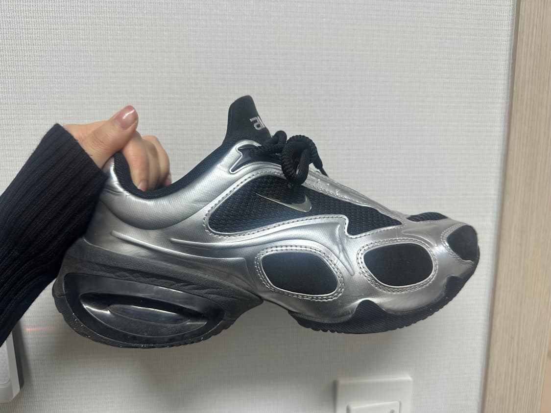 나이키 에어맥스 뮤즈 메탈릭실버 상품이미지3