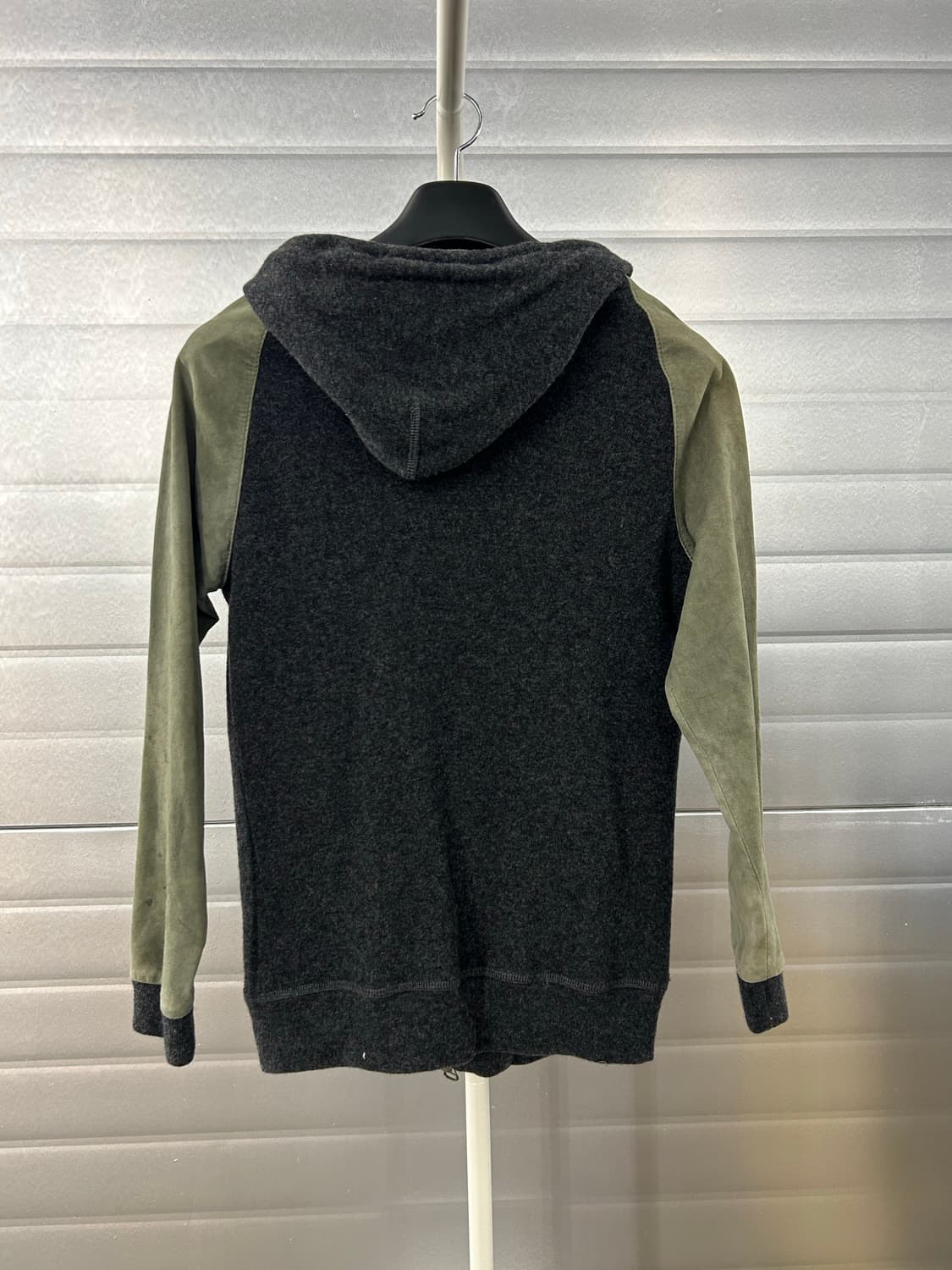 DACUTE 올리브 후드 집업 상품이미지3