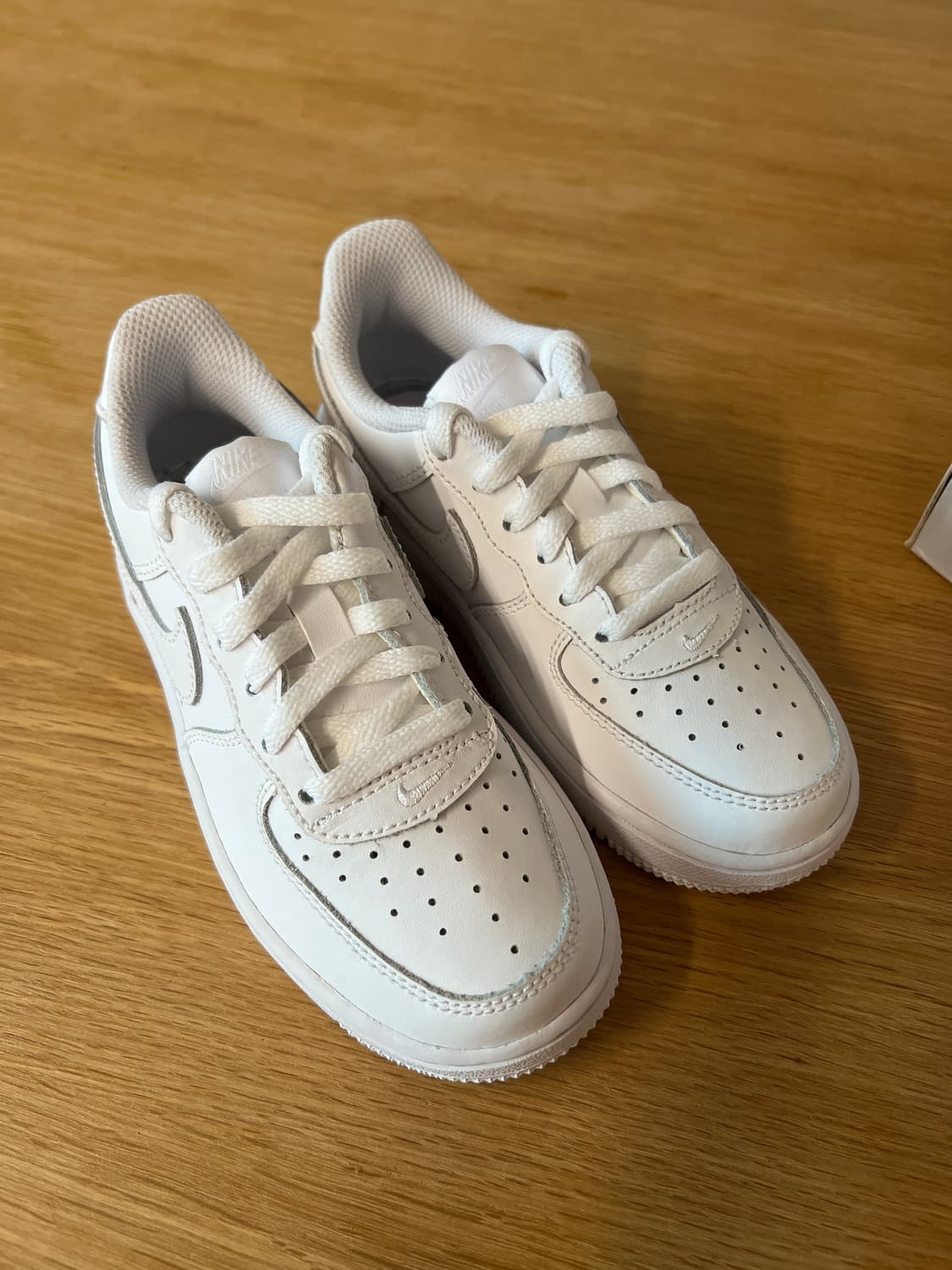 [175mm] [새제품] 나이키 에어 포스 1 (올화이트) 상품이미지1