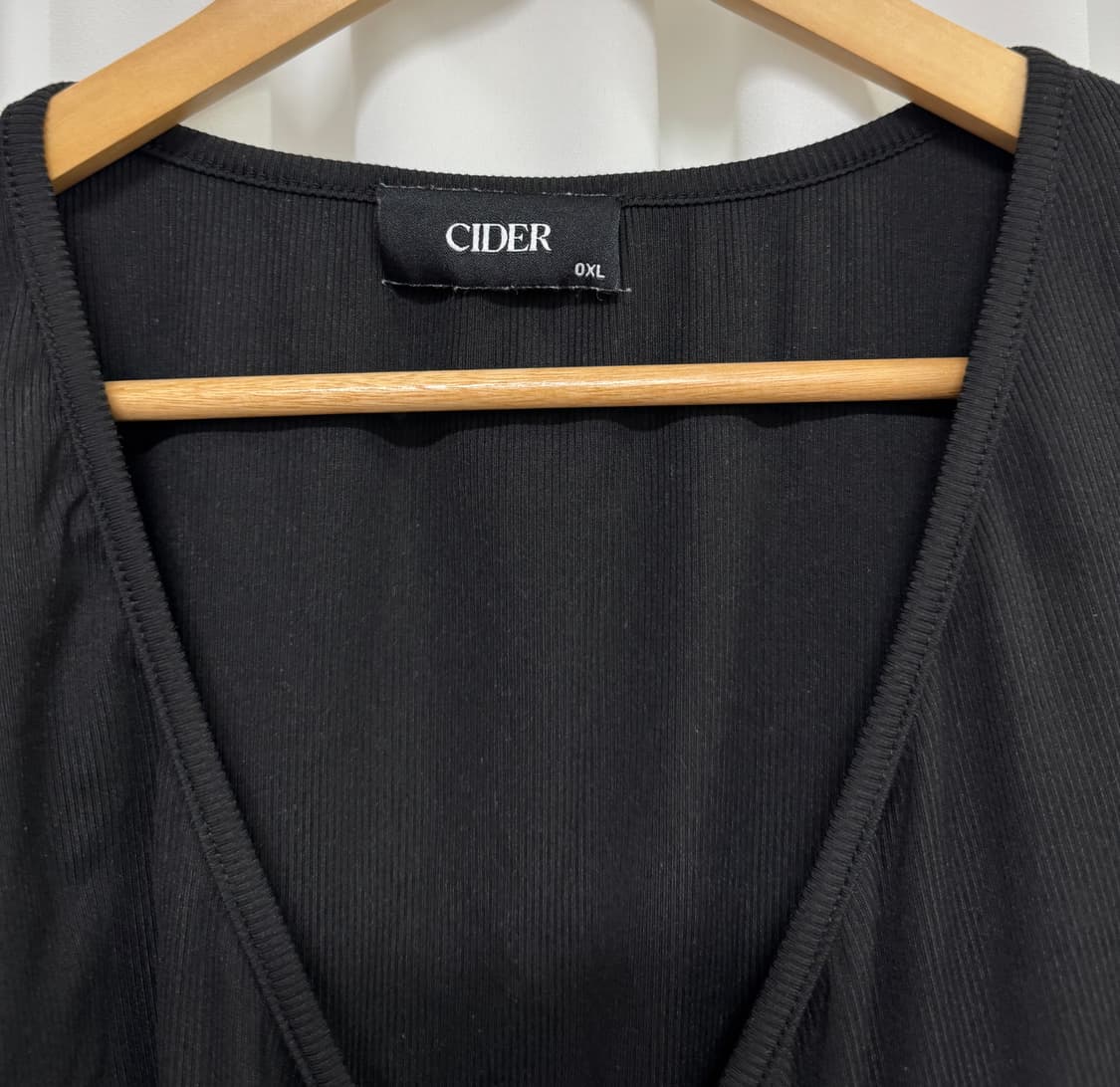 CIDER 블랙 셔링 반팔티 상품이미지6