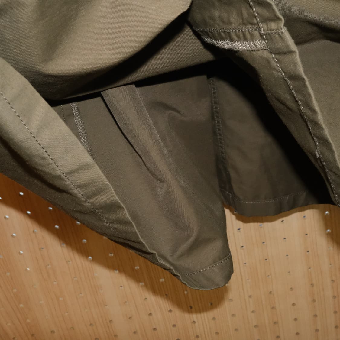 빔즈보이 코튼 카키 스트랩 스커트 상품이미지5