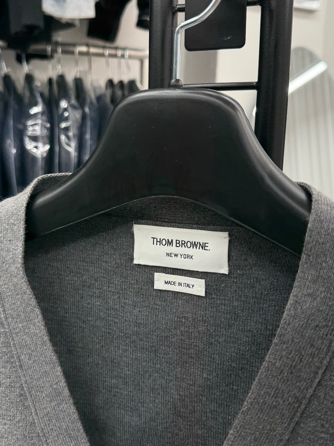 [2] 톰브라운 사선완장 밀라노스티치 가디건 상품이미지6