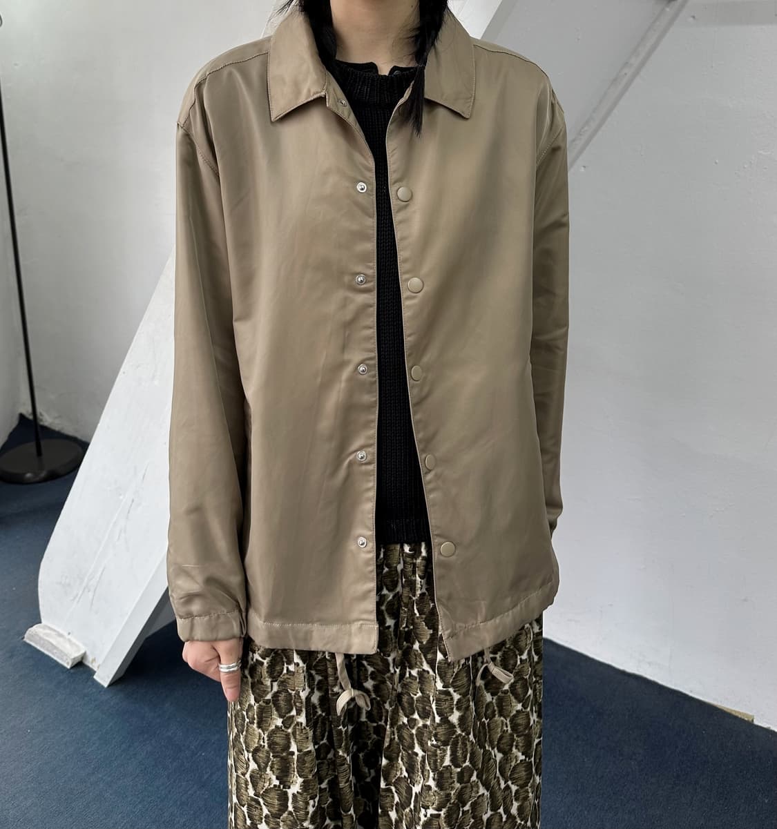Matt nylon loose coach jacket 상품이미지9
