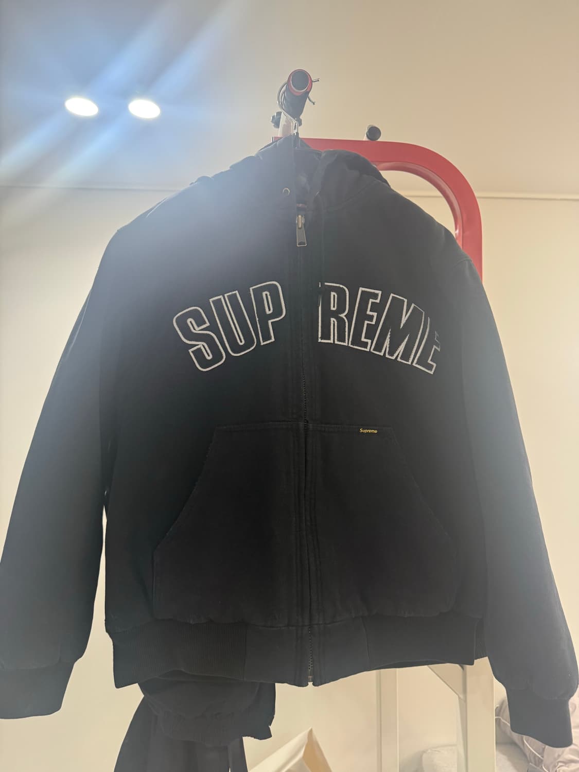 슈프림 리플렉티브 아크 후드 워크 자켓 블랙 - 25FW 상품이미지3