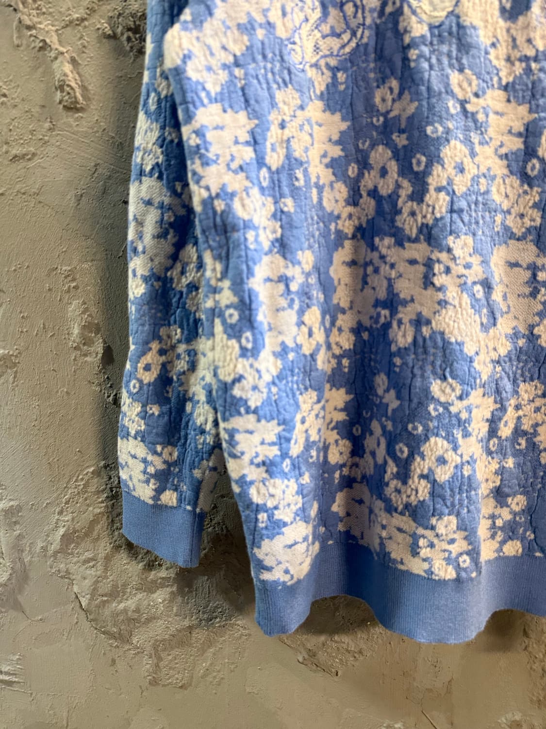 ONE SIZE 시슬리 SISLEY LOVE 자수 니트 스웨터 블루 상품이미지2