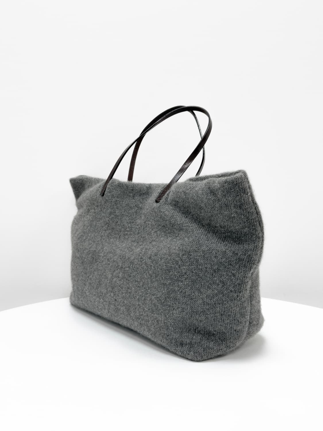 펜디 울 니트 롤 쇼퍼백 상품이미지4