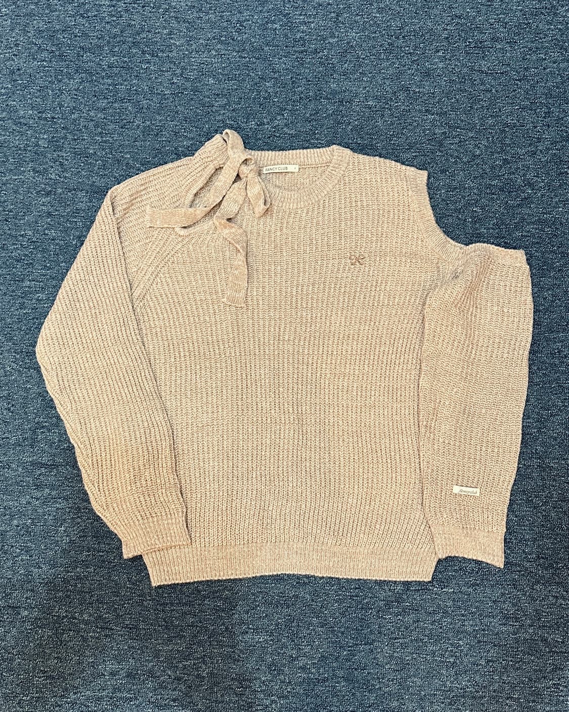 팬시클럽 원숄더 니트 상품이미지1