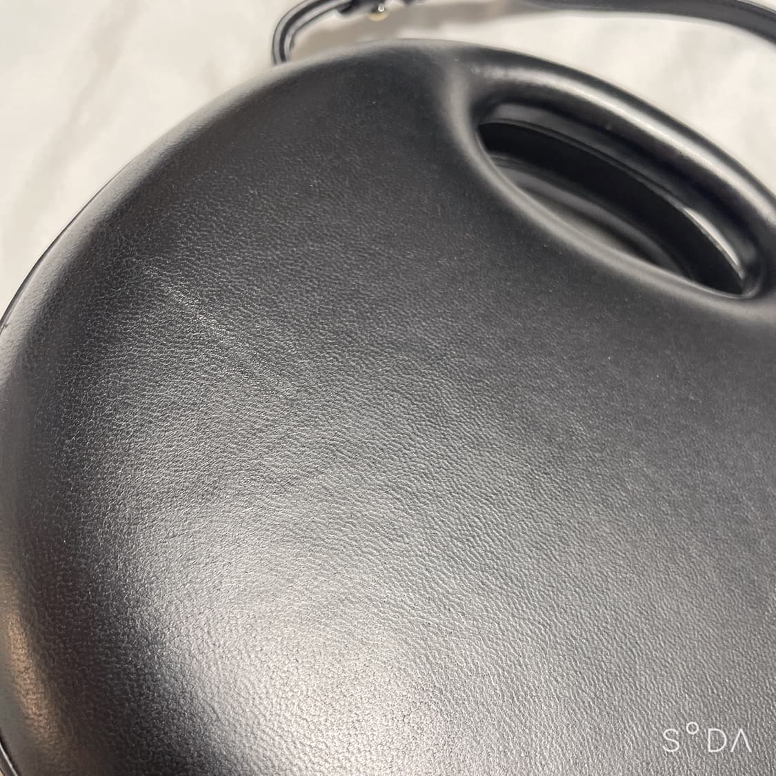 아카이브앱크 쉘 베이글 크로스백 블랙 상품이미지8