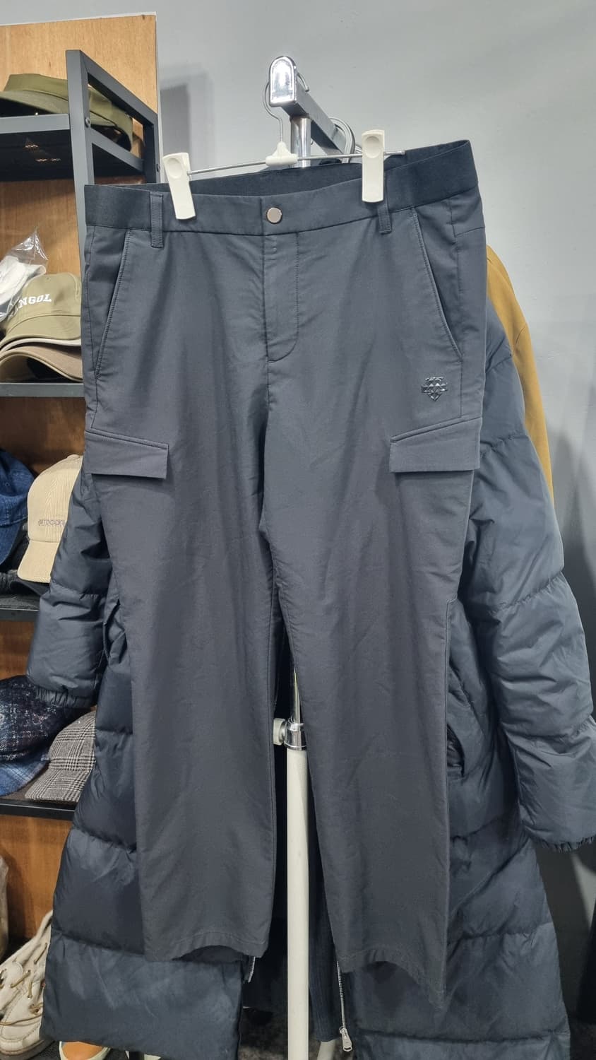 DESCENTE)) 데상트 골프 카고팬츠 33size 상태좋음 상품이미지1