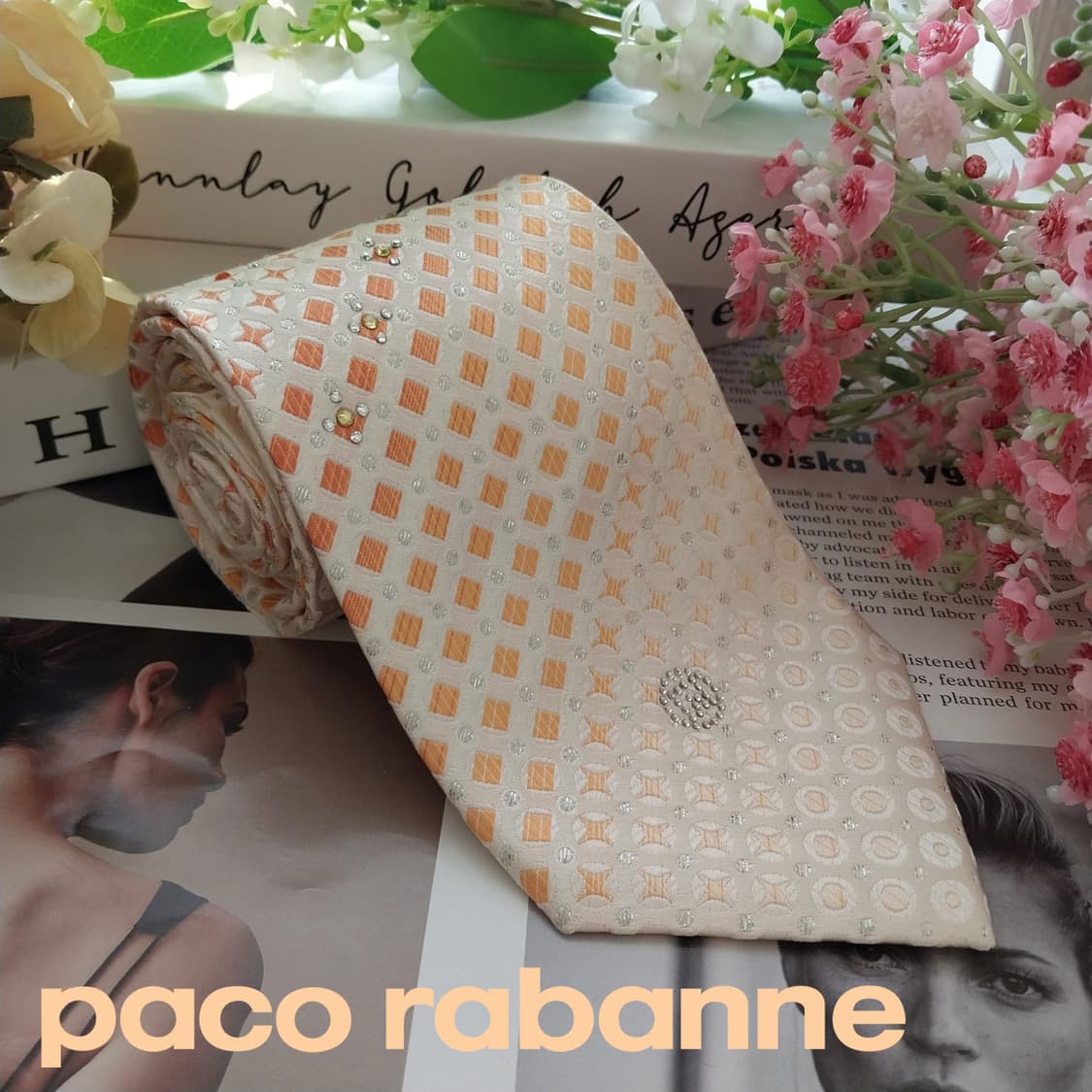 파코라반 실크 아이보리 패턴 넥타이 9.2cm 새상품 K1430
 상품이미지1