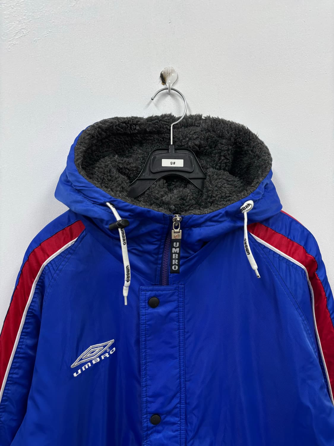 엄브로 백로고 양털점퍼 상품이미지3