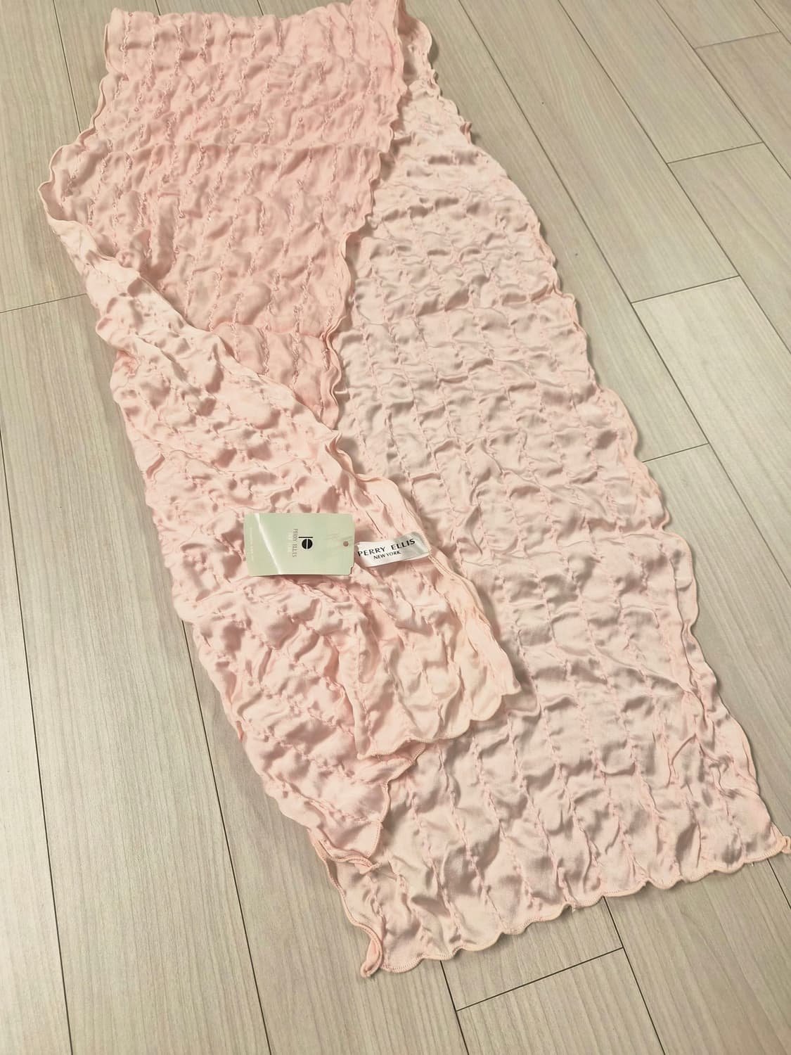 새상품 실크100 페리엘리스 뉴욕 셔링 실크 머플러 (베이비핑크) 상품이미지2