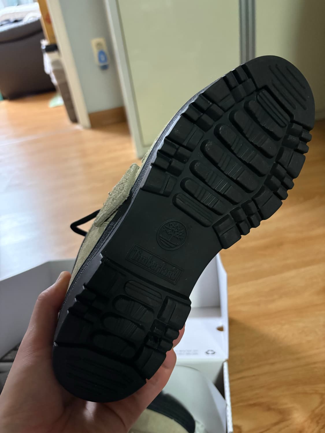 디스이즈네버댓x팀버랜드 고어텍스 부츠 265사이즈 판매합니다. 상품이미지5