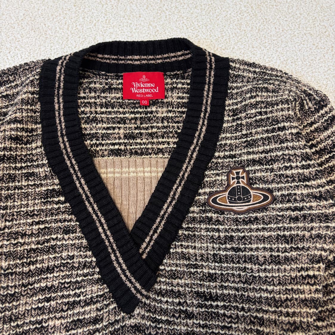 비비안웨스트우드 레드라벨 브이넥 레이어드 니트 상품이미지2