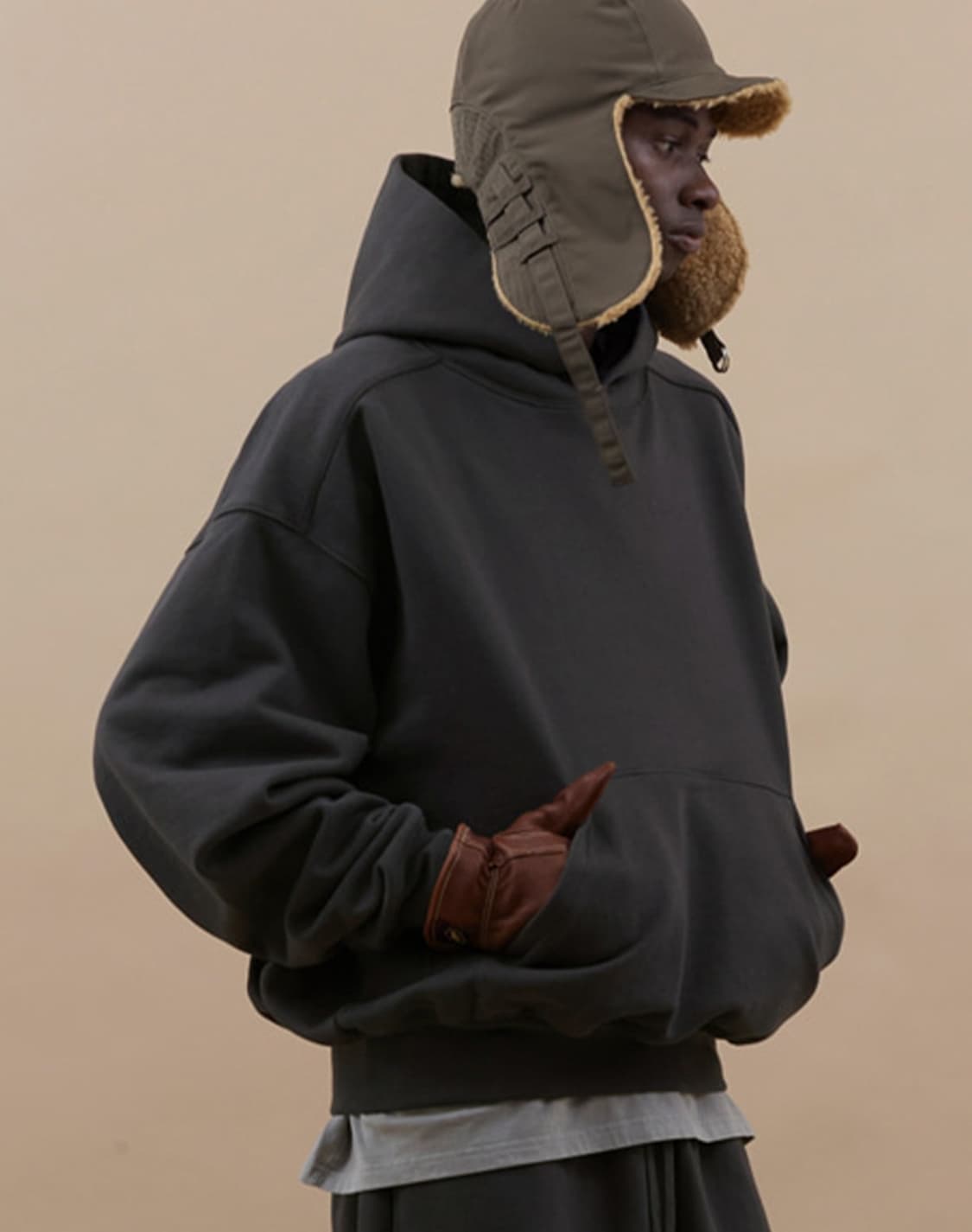 (XL) 에드리엘로스 커버 스웻 후드 [차콜] 상품이미지1