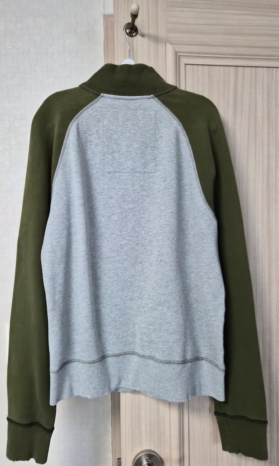 홀리스터 카키 집업 상품이미지2