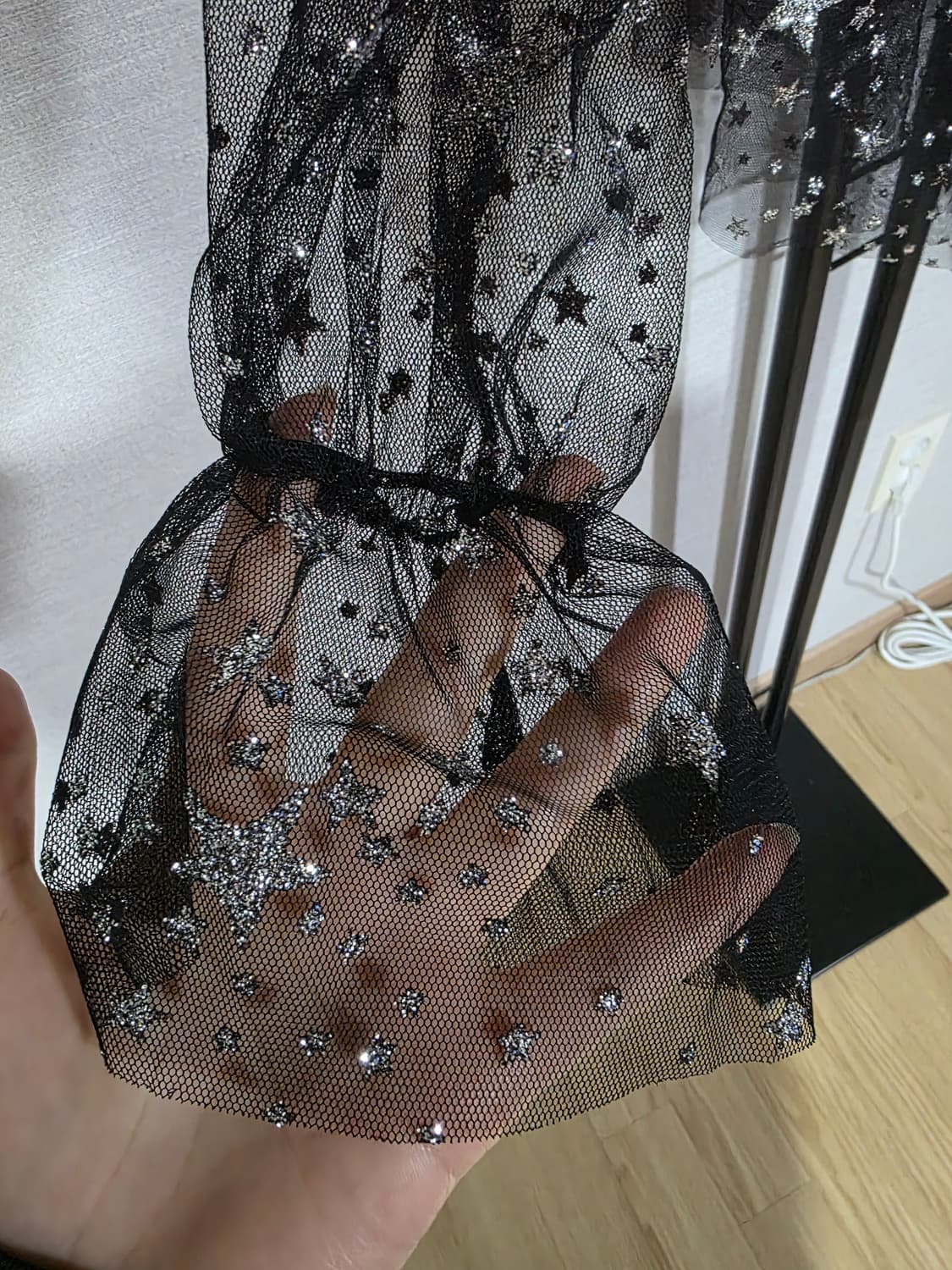 새상품 ) 랭앤루 메탈별 패턴 시스루 블라우스 F 상품이미지4