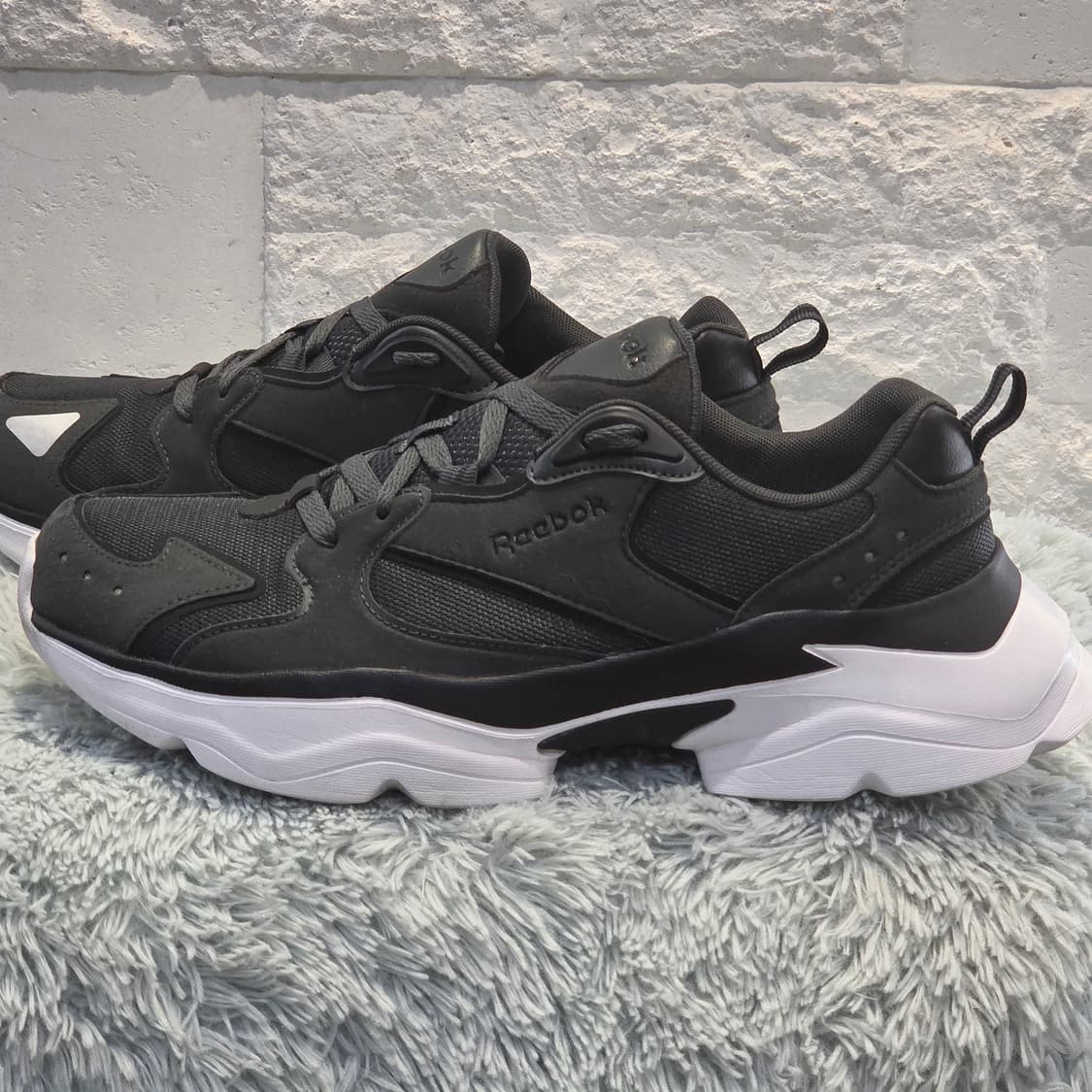 4x-18:리복(Reebok) EF5300 어글리슈즈(265)-상태최상 상품이미지2