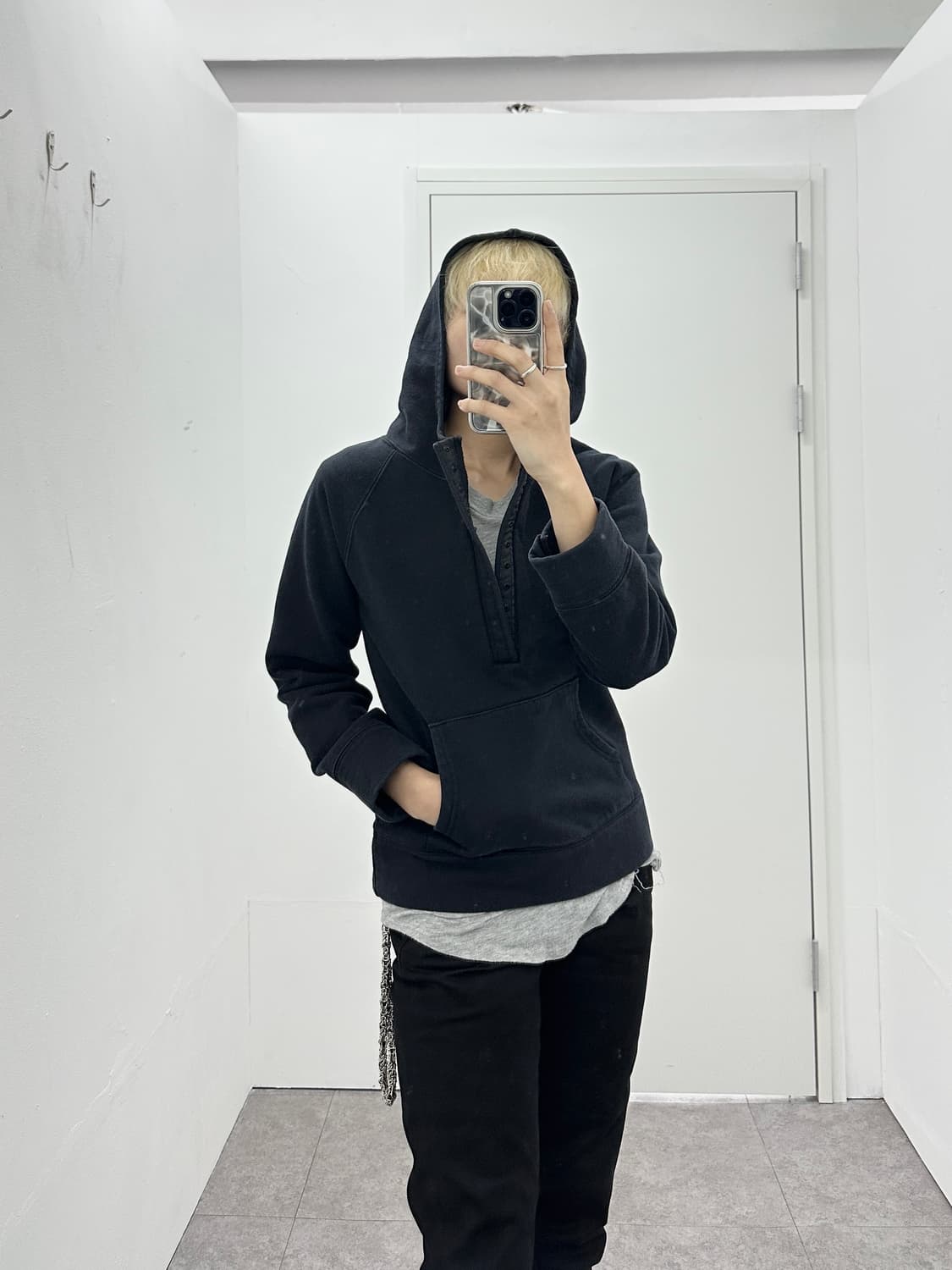 Vintage black buttoned detail hoodie 상품이미지1