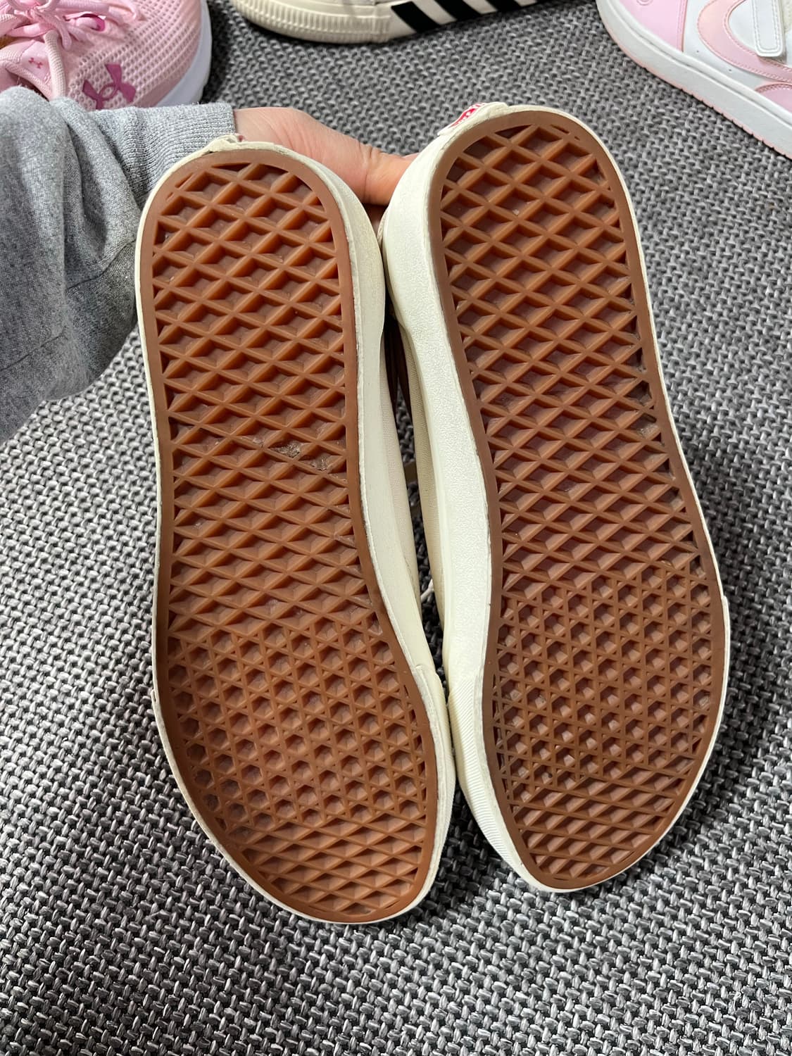 반스 스타일 36 크림/레드 스니커즈 275 상품이미지5