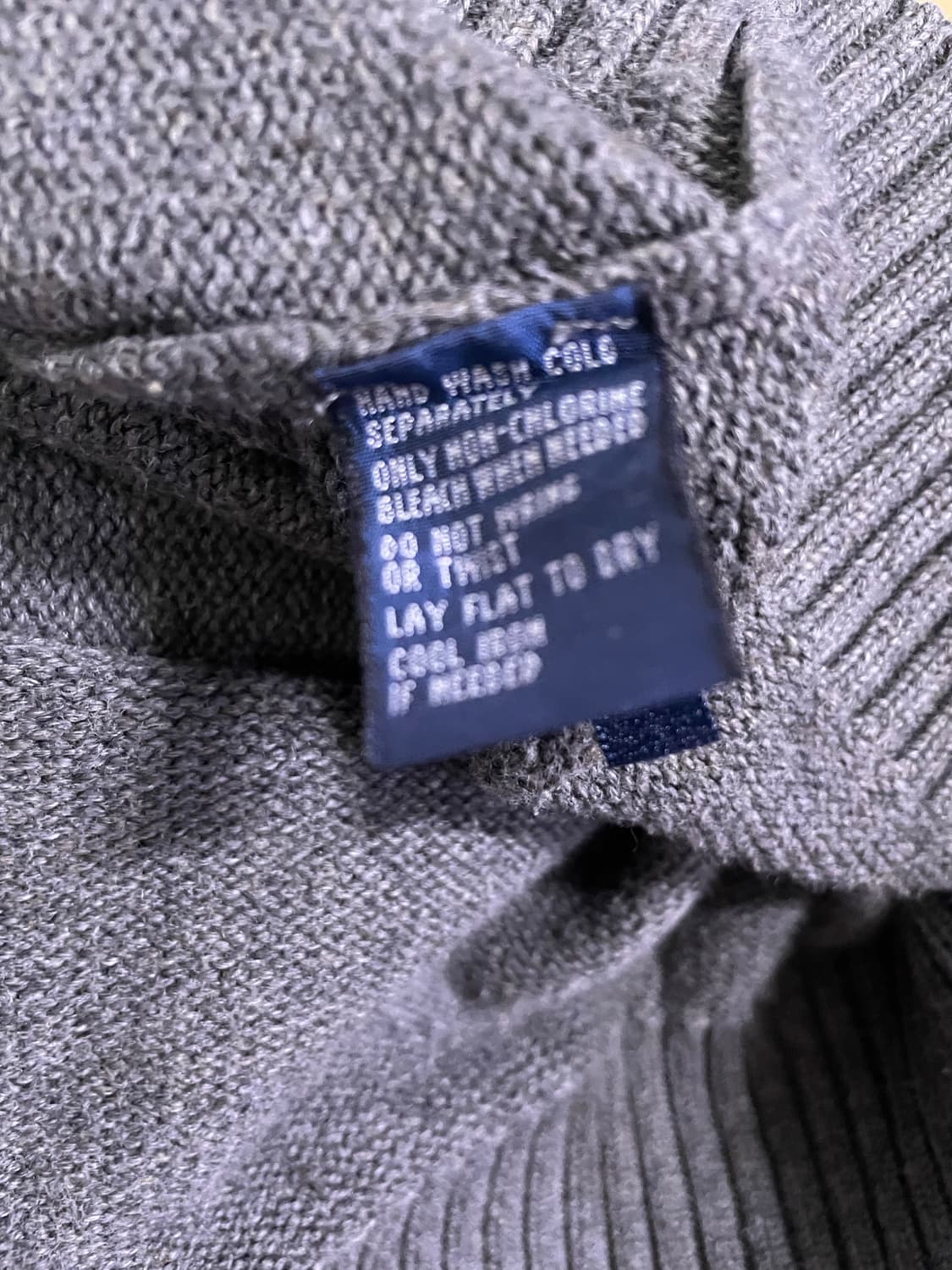 폴로 반집업 니트 l 상품이미지5