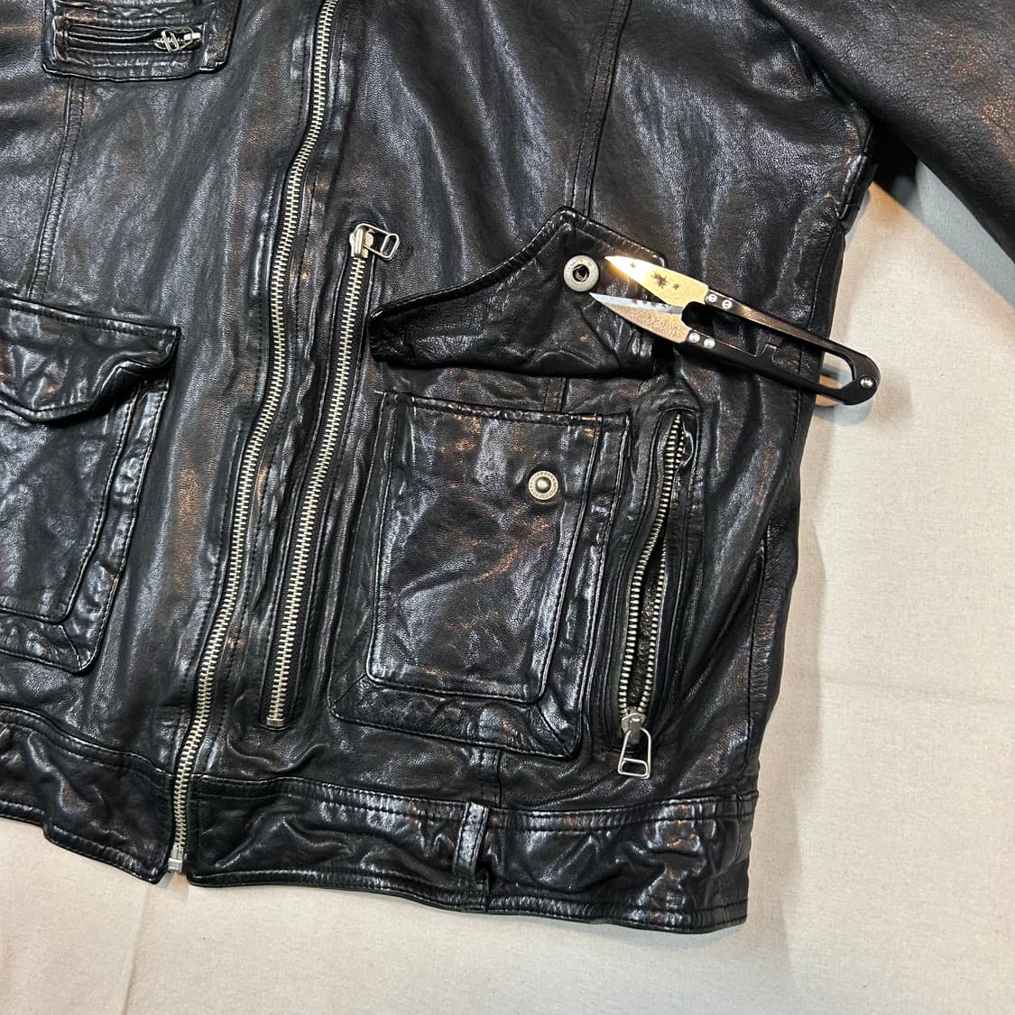 L) 이태리 램스킨 양가죽 멀티 포켓 라이더 자켓 상품이미지2