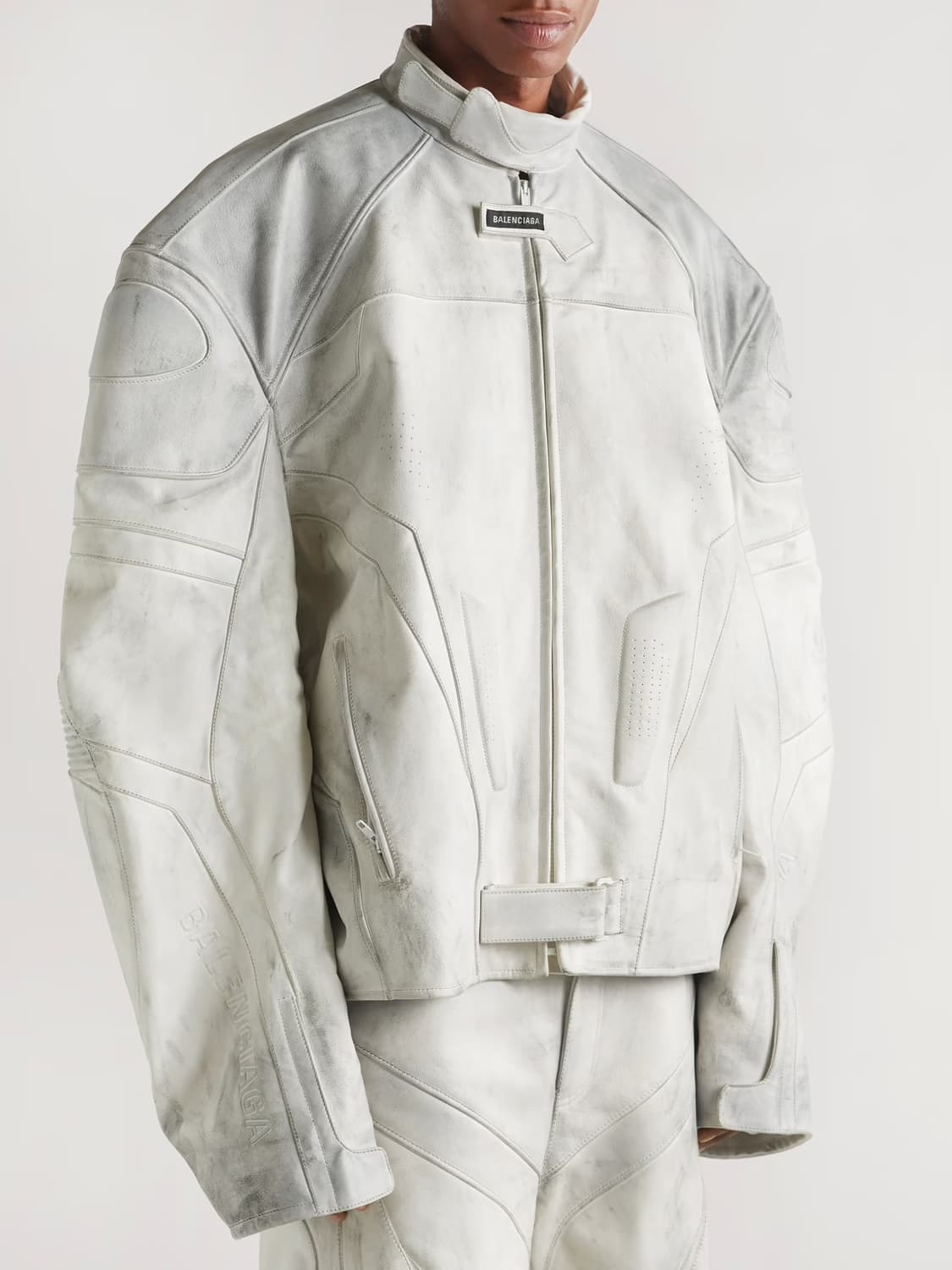 발렌시아가 23ss 머드쇼 디스트레스드 레더 바이커 자켓 1 상품이미지2