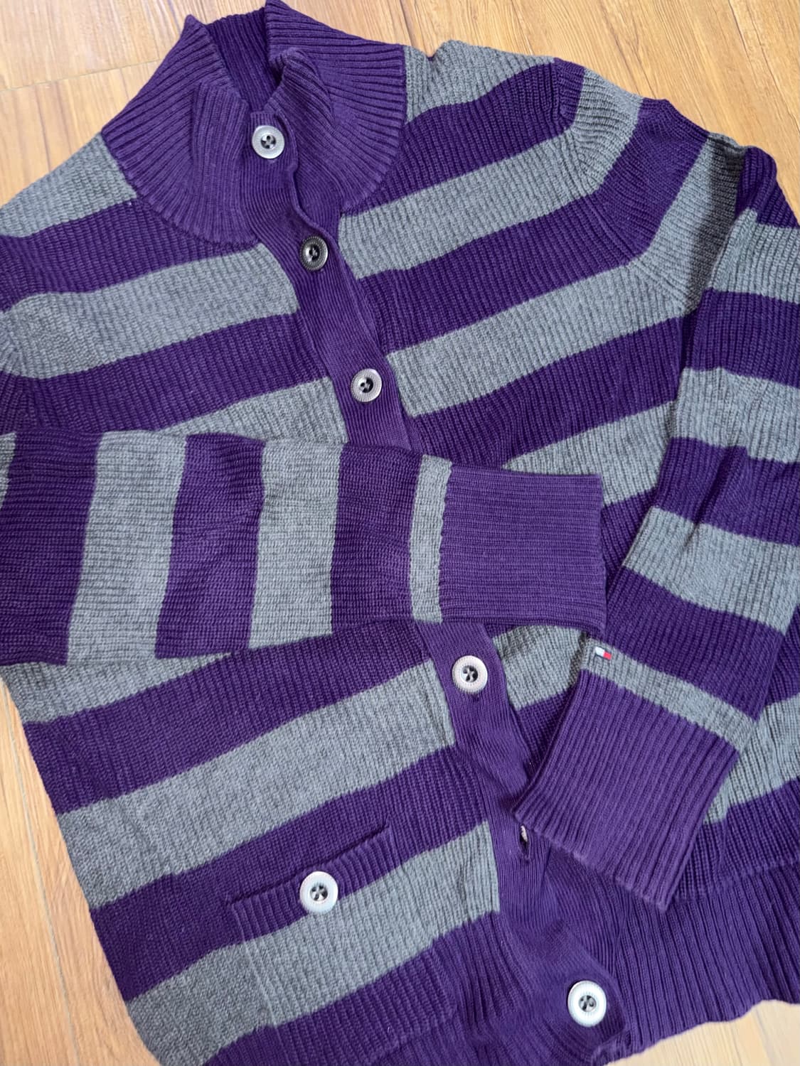 타미힐피거 스트라이프 하이넥 가디건 상품이미지1