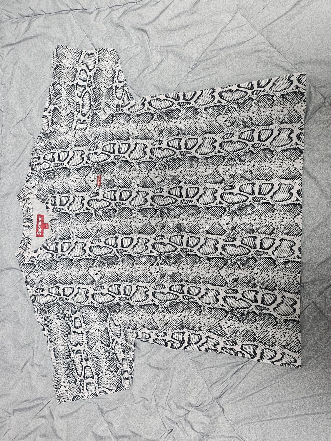 슈프림 스몰박스 티셔츠 스네이크 (기장,소매 수선) 상품이미지1