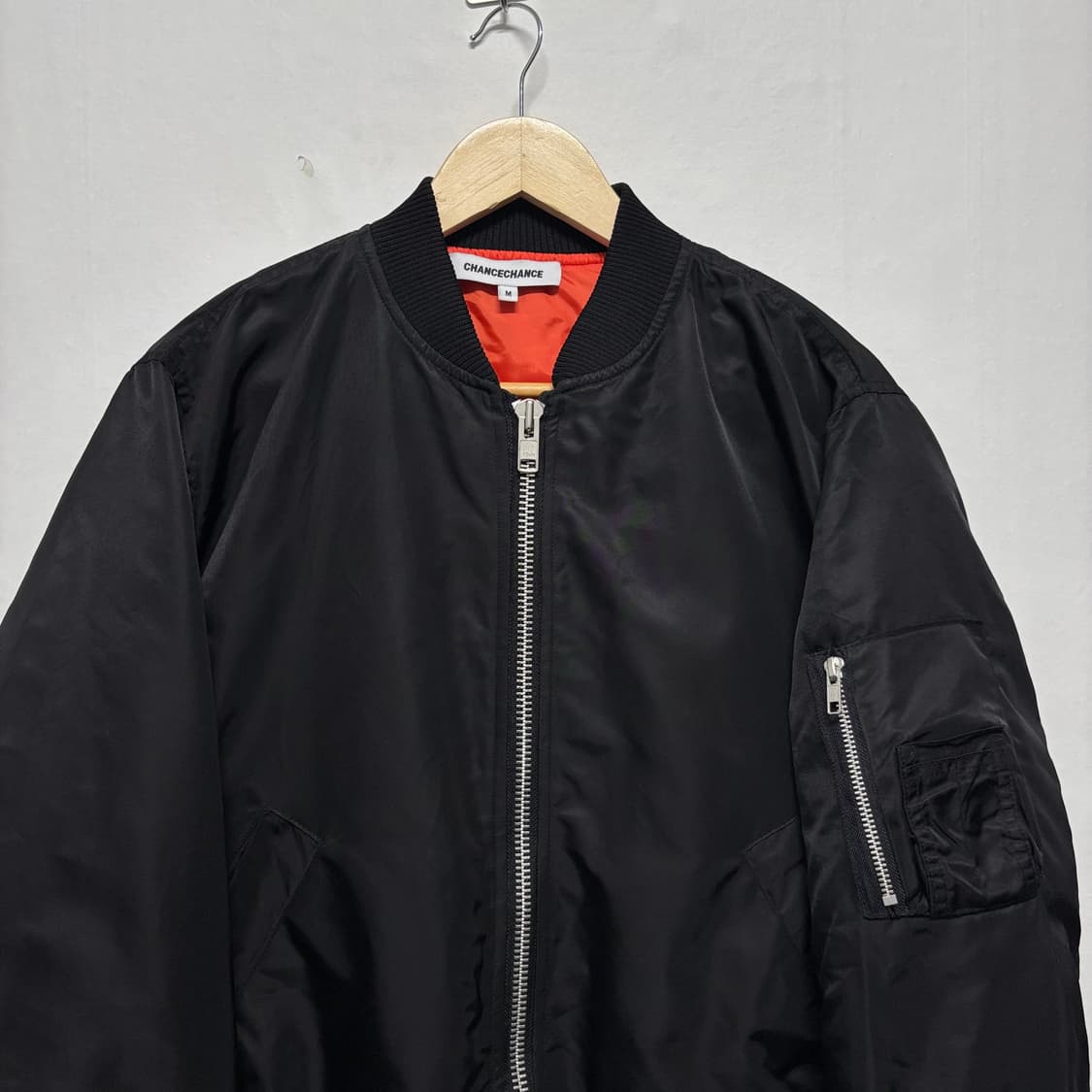 챈스챈스 블랙 프린팅 항공점퍼 상품이미지3