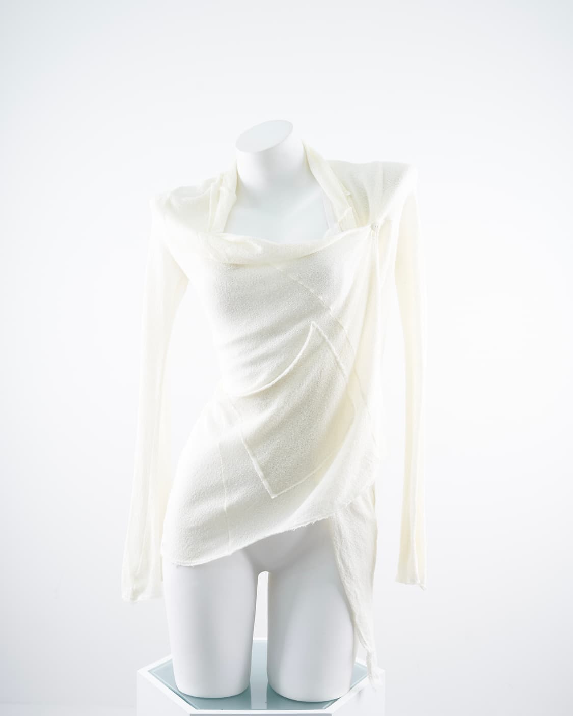 G.O.A 아이보리 언발 디테일 가디건 상품이미지2