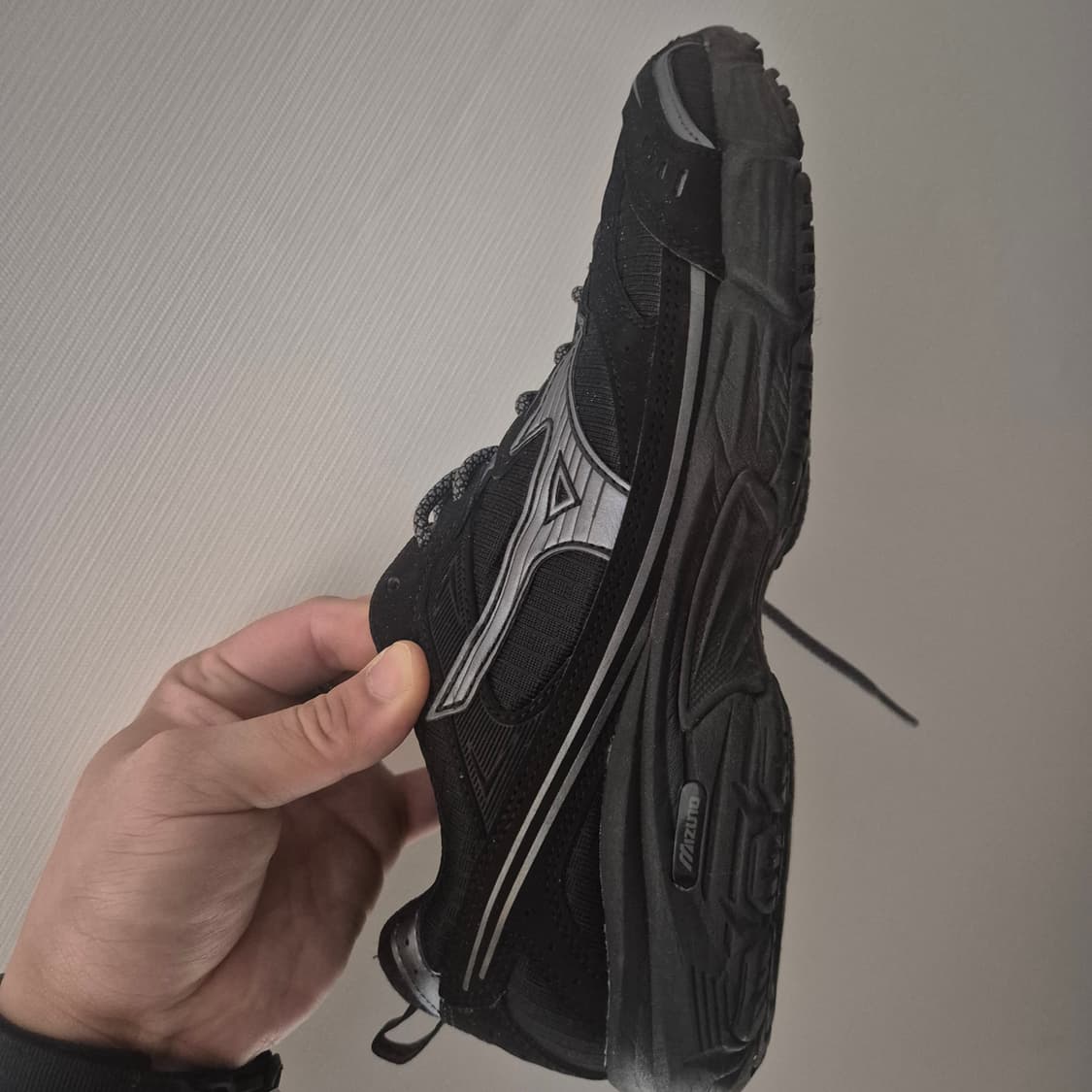 미즈노 (265) MXR - 블랙:메탈릭 그레이 / D1GA246801  상품이미지3