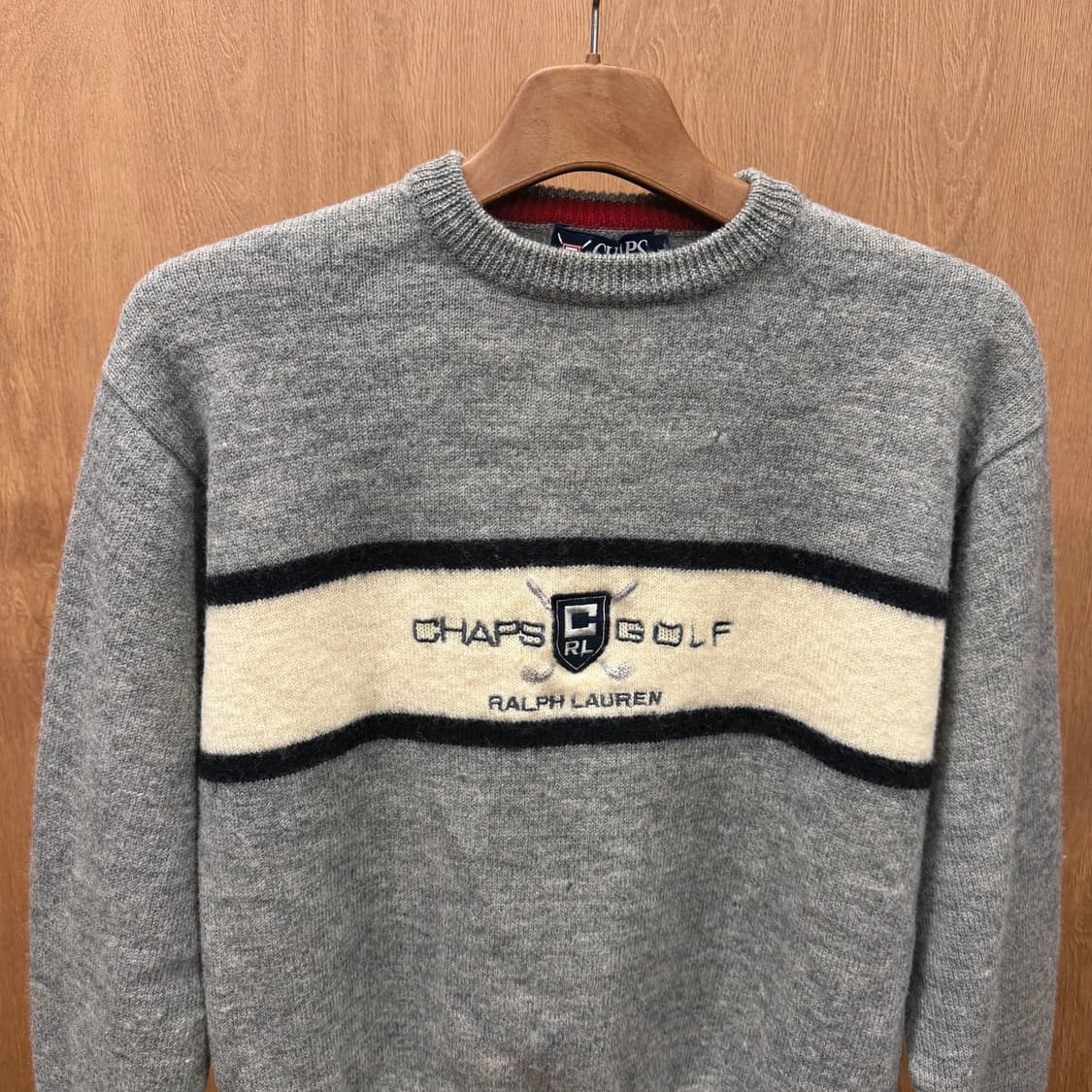 랄프로렌 라운드넥 니트 로고 자수 크레스트 엠블럼 배색 디테일 그레이 상품이미지4