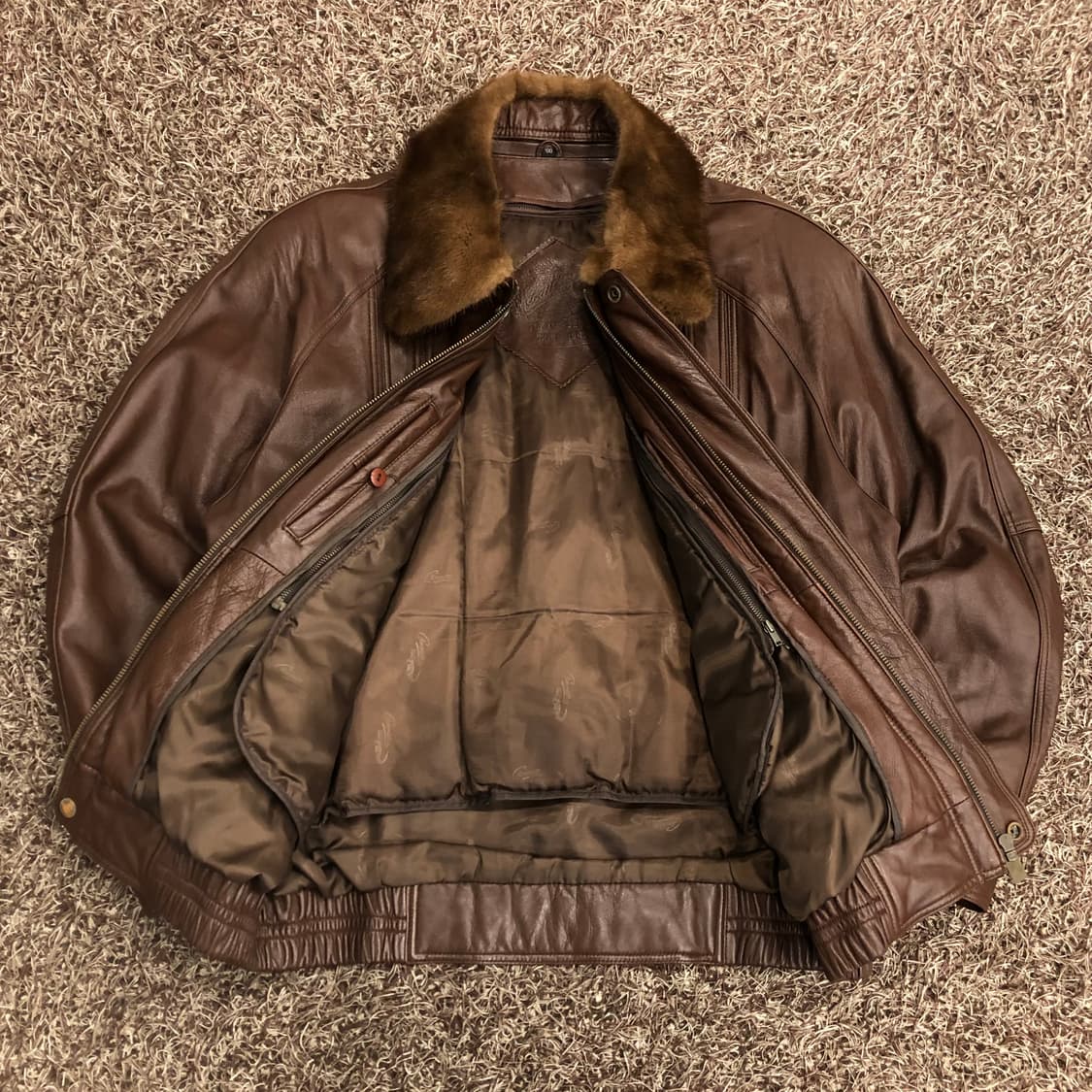 크로커다일 양가죽 봄버 덕다운 내피 브라운 레더 가죽 자켓  상품이미지3