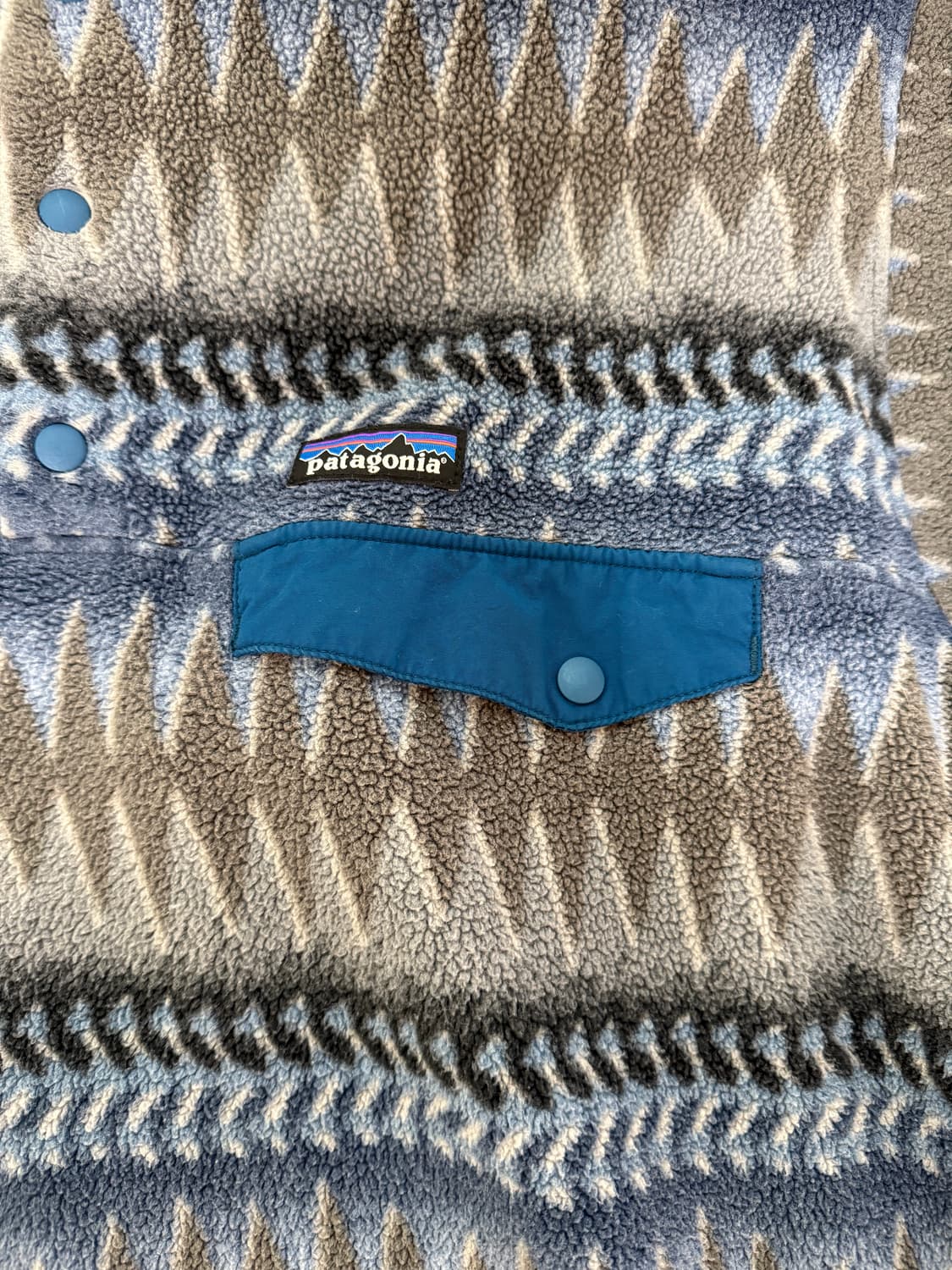 17FW 파타고니아 신칠라 스냅-T 아즈텍 패턴 상품이미지2