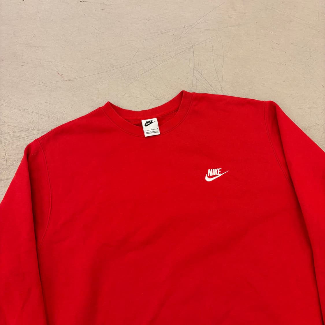 나이키 푸츄라 레드 맨투맨 상품이미지2