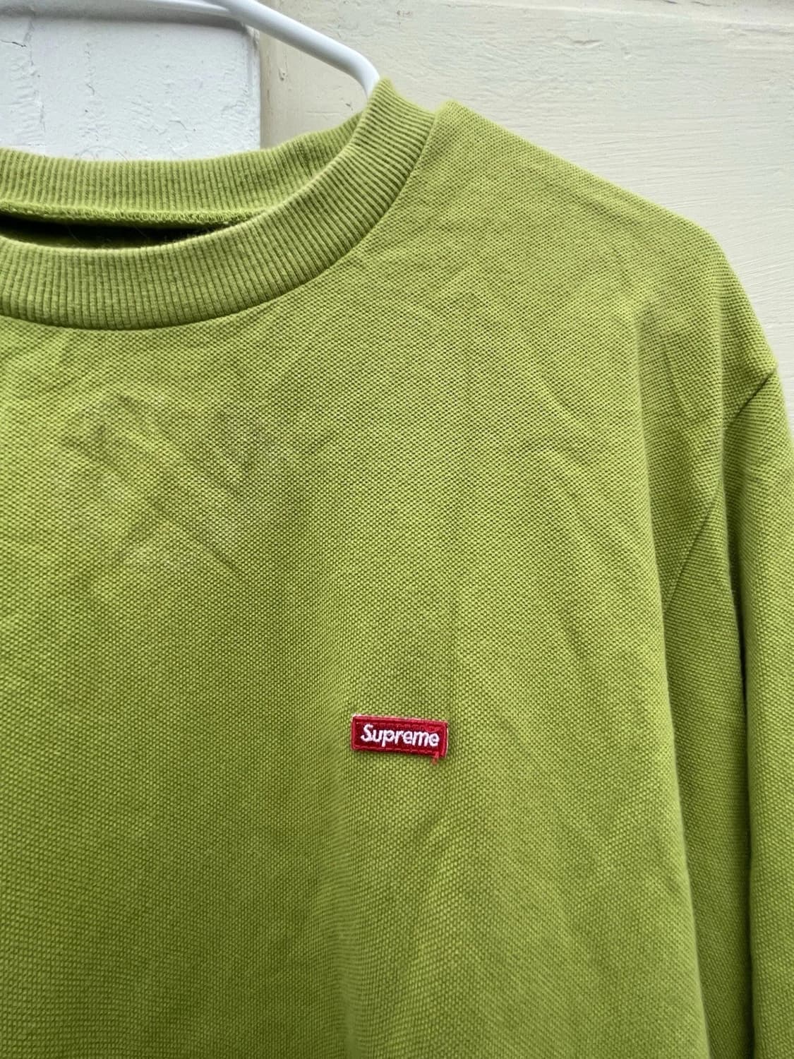 슈프림 스몰 박스 로고 크루넥 스웨트셔츠 상품이미지2