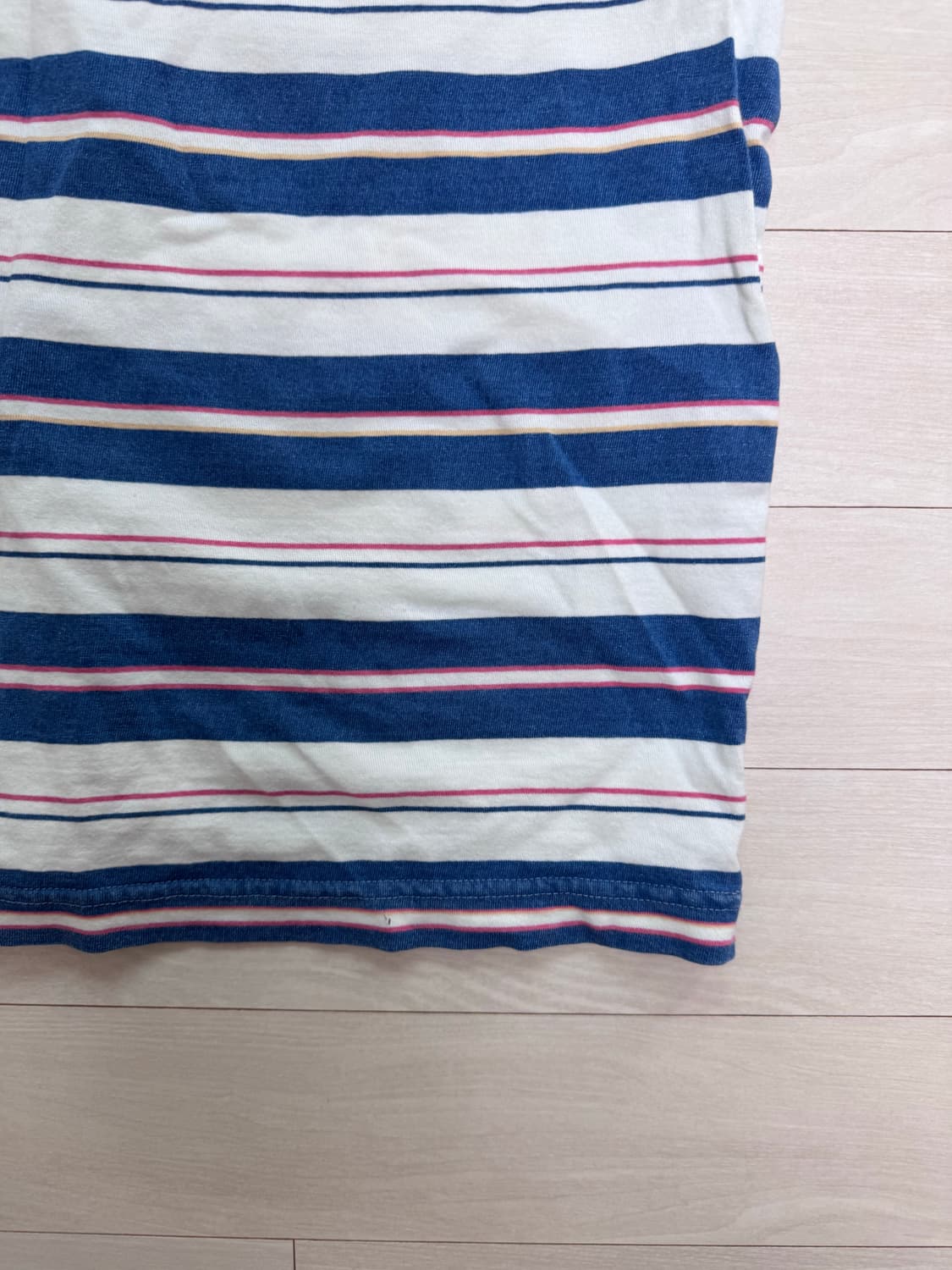 빔즈플러스 스트라이프 반팔티셔츠  (택달린 새상품 미개봉) 상품이미지4