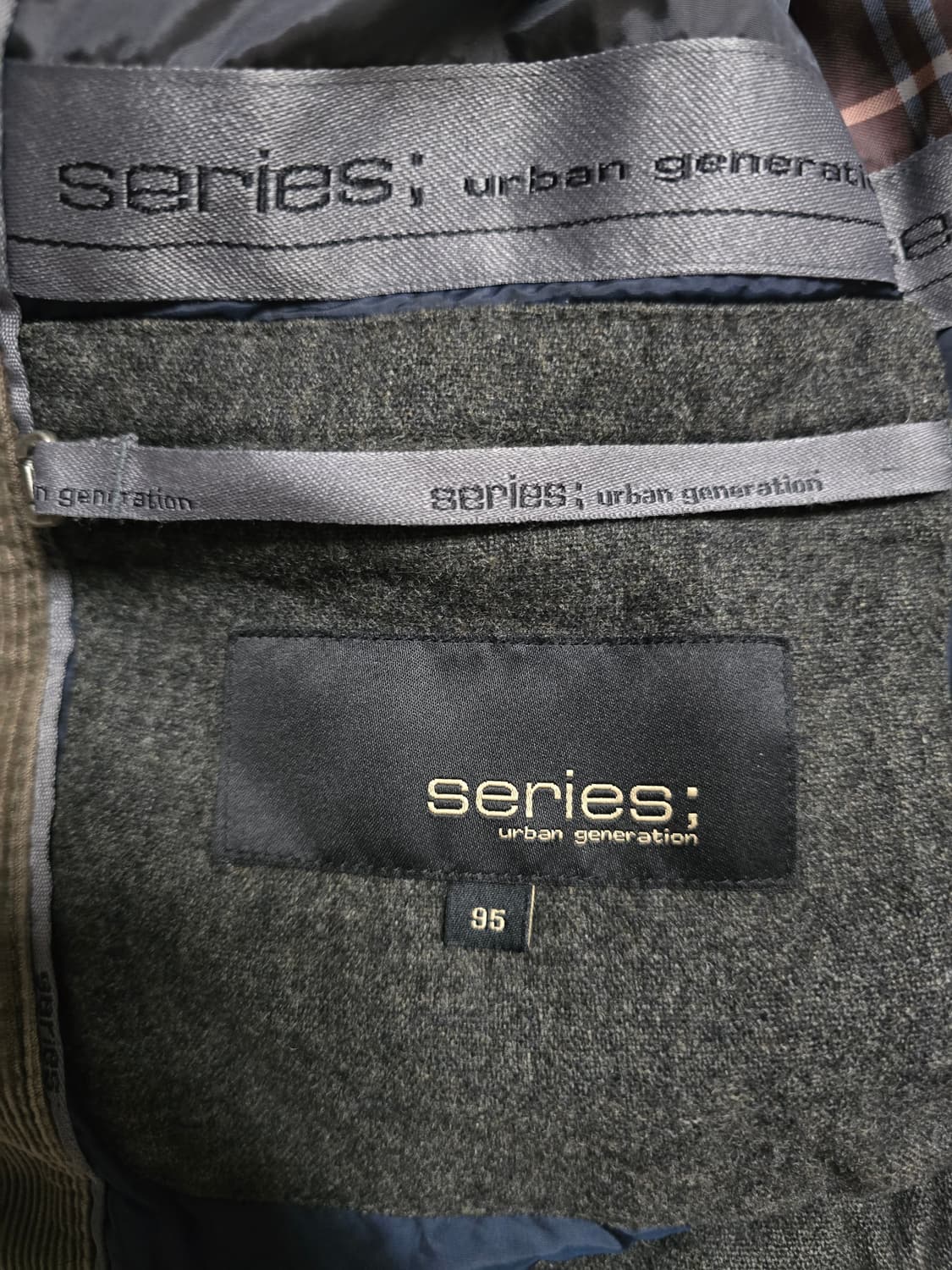 series; 코오롱 시리즈 모직 덕다운패딩.
싸이즈 95 .  남자
 상품이미지7