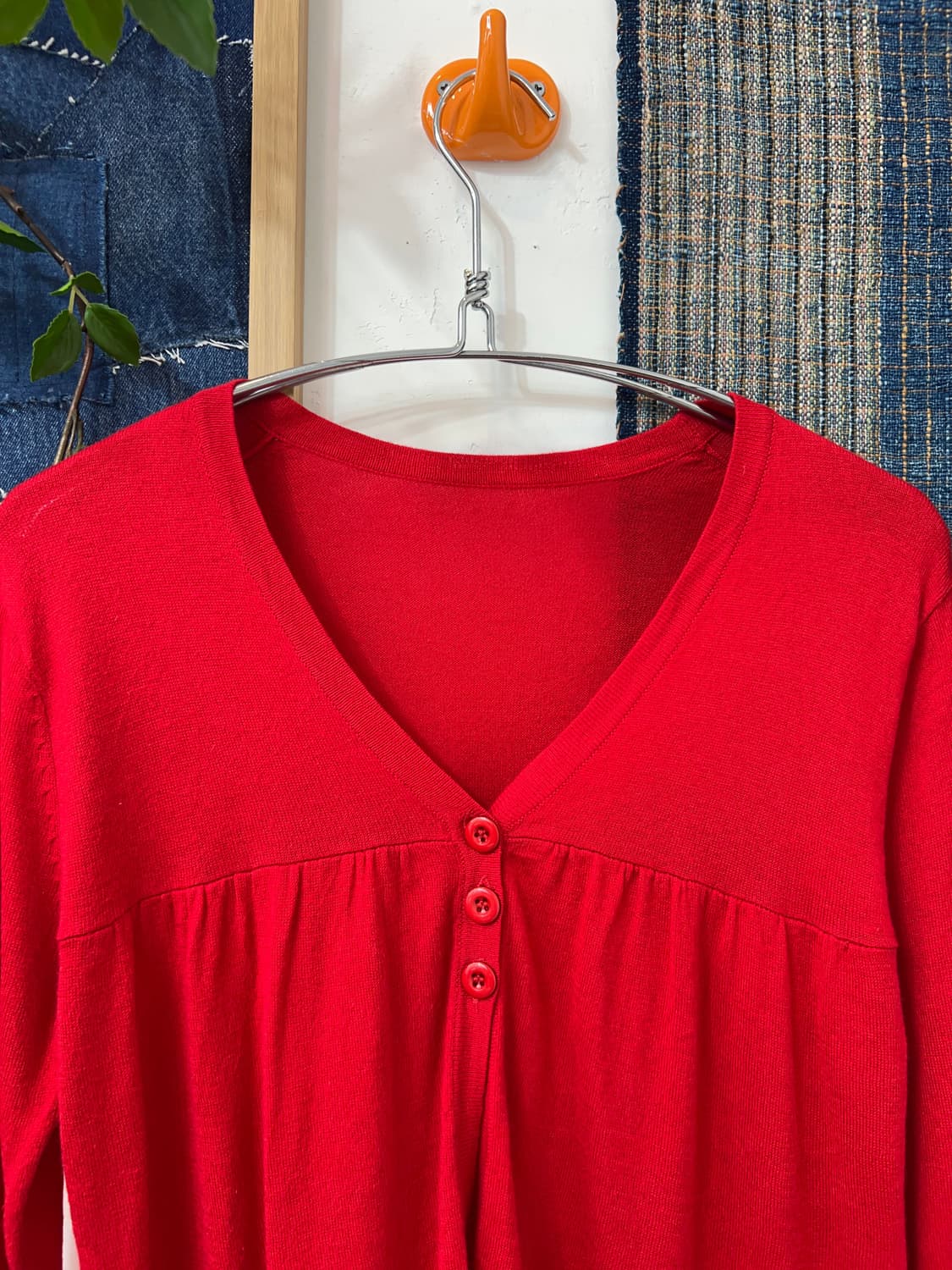 👧🏻‘U.  Red V-Neck   상품이미지3