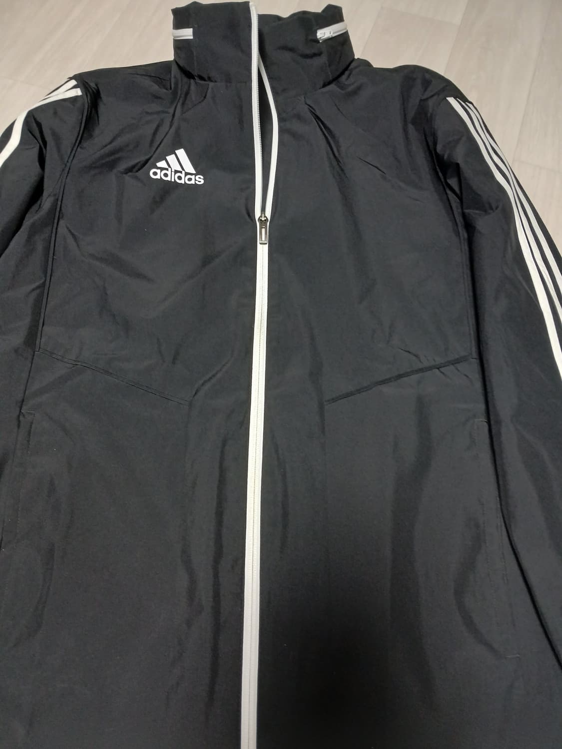 남여공용 아디다스 바람막이 adidas 새상품수준 M사이즈 상품이미지1