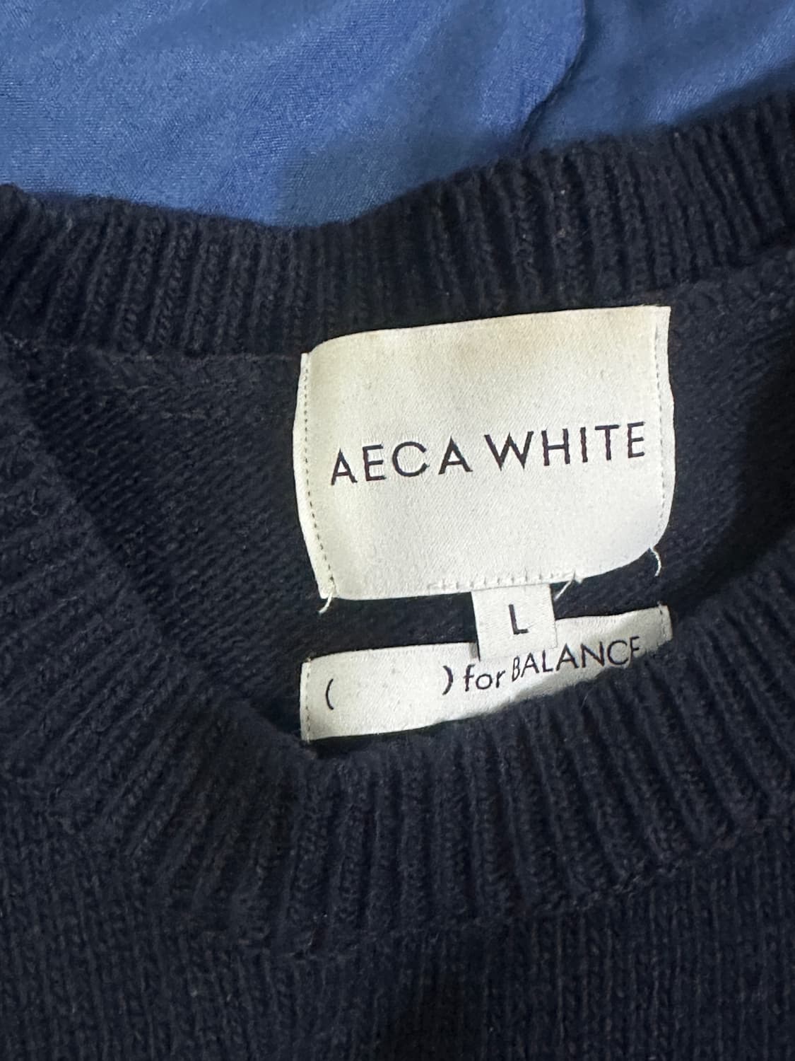 에이카화이트 REMEMBER WOOL KNIT-NAVY 상품이미지3