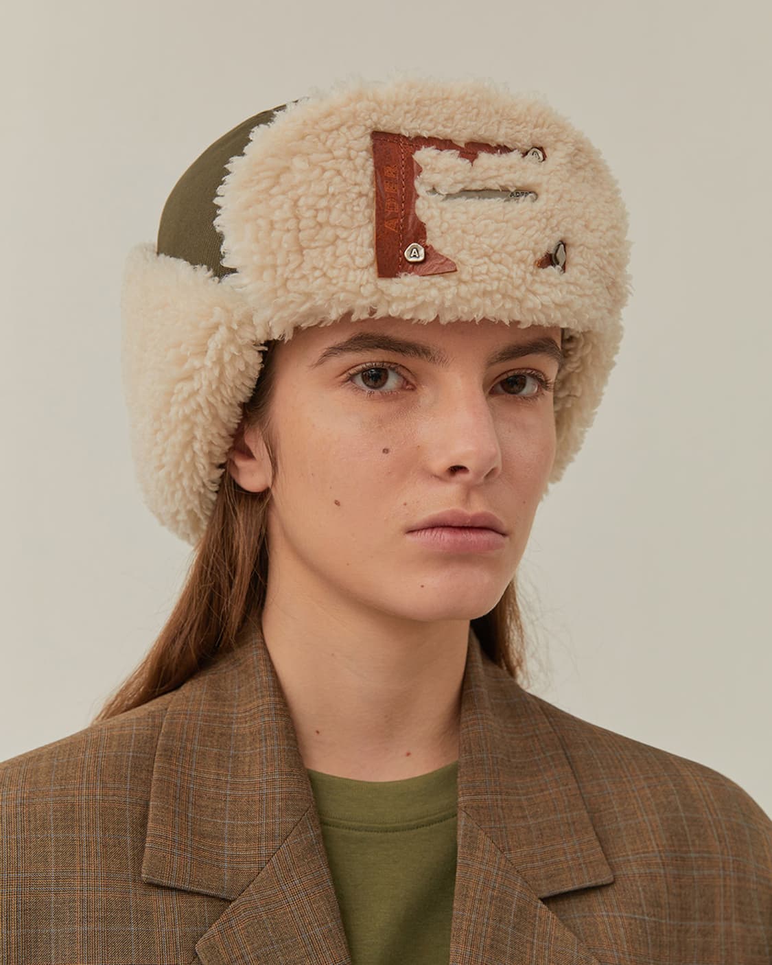 아더에러 Torn label hat Khaki 상품이미지4