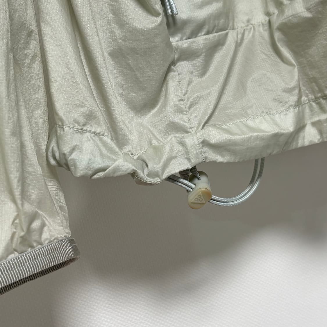 ACG 신더 콘 자켓 라이트 실버 상품이미지3